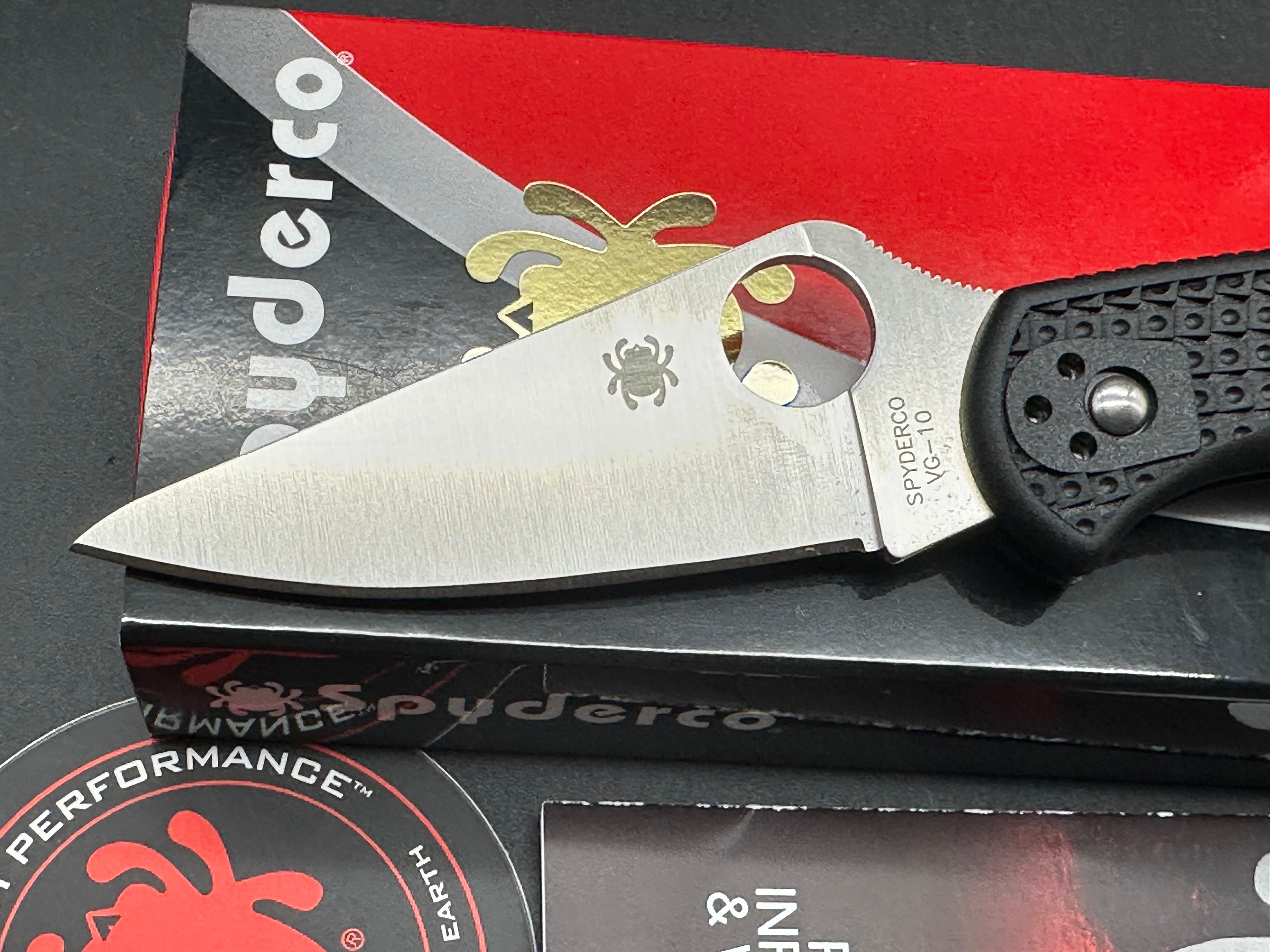 Spyderco Delica 4 Lightweight VG-10 Satin Blade with Black Handle