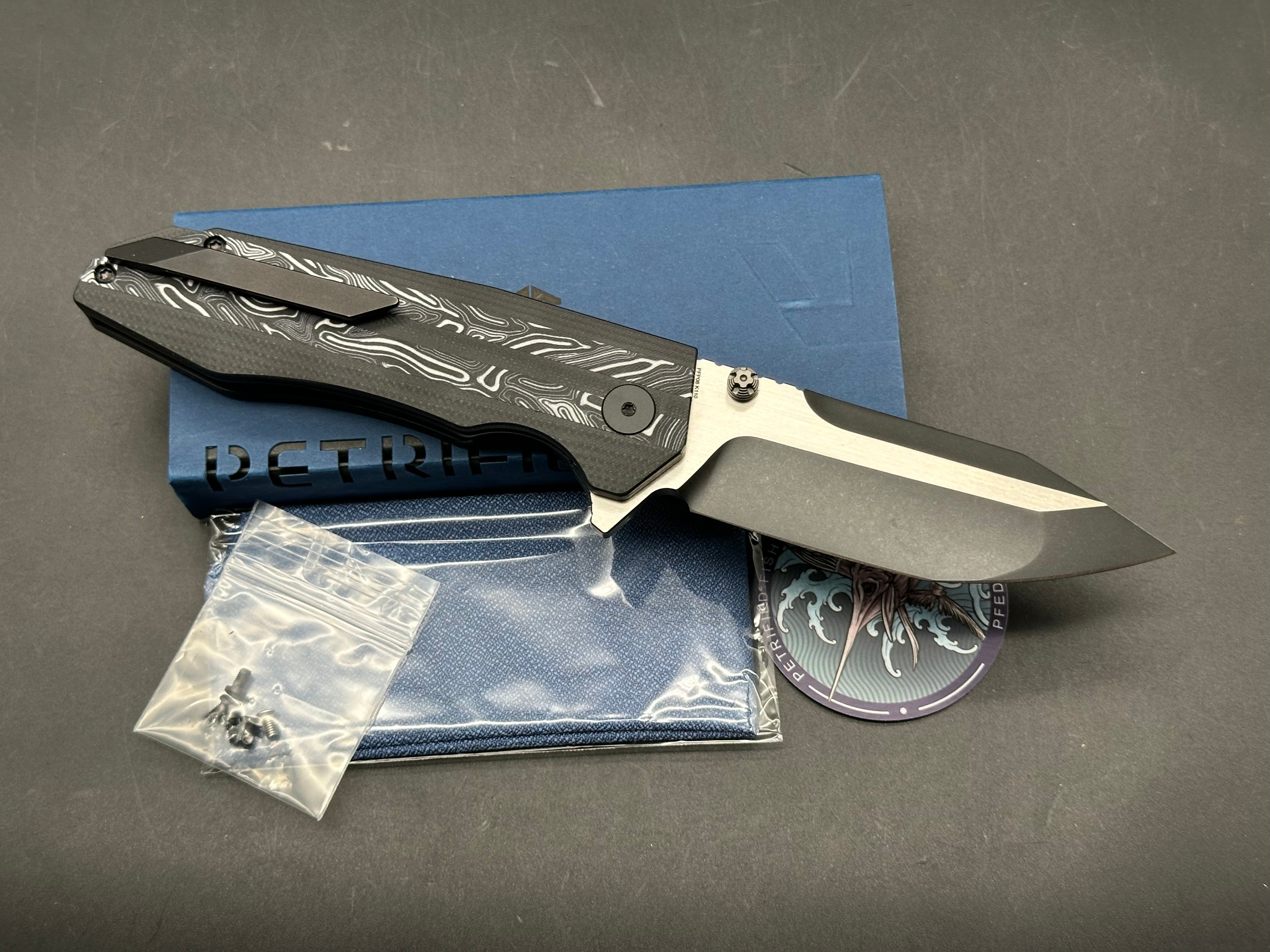 Petrified Fish Mocado Folding Knife White Gmascus/Black G10 Handle K110 Plain Edge Black Stonewash Finish