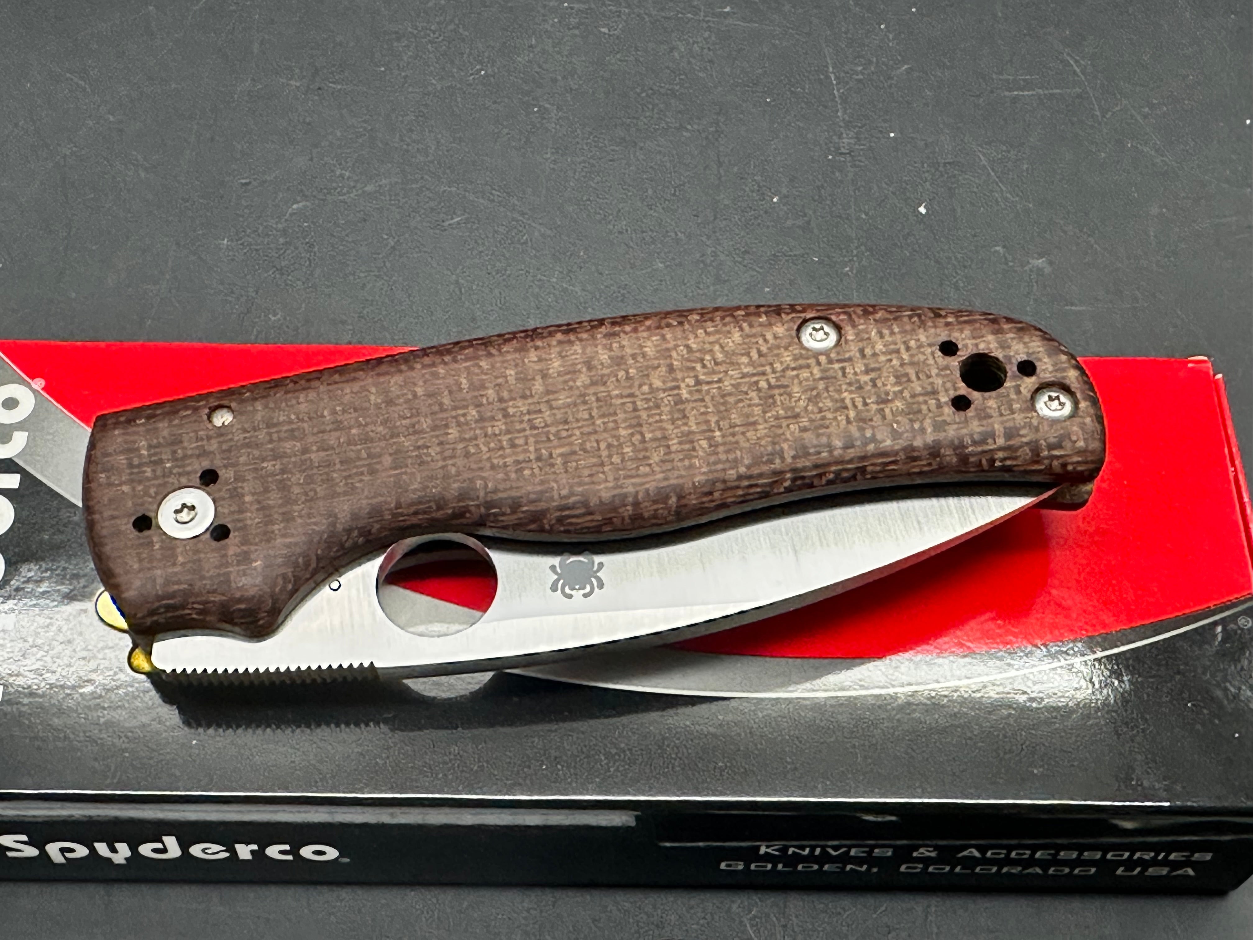 Spyderco Shaman burlap micarta w/S90V blade (Knife Center Exclusive)