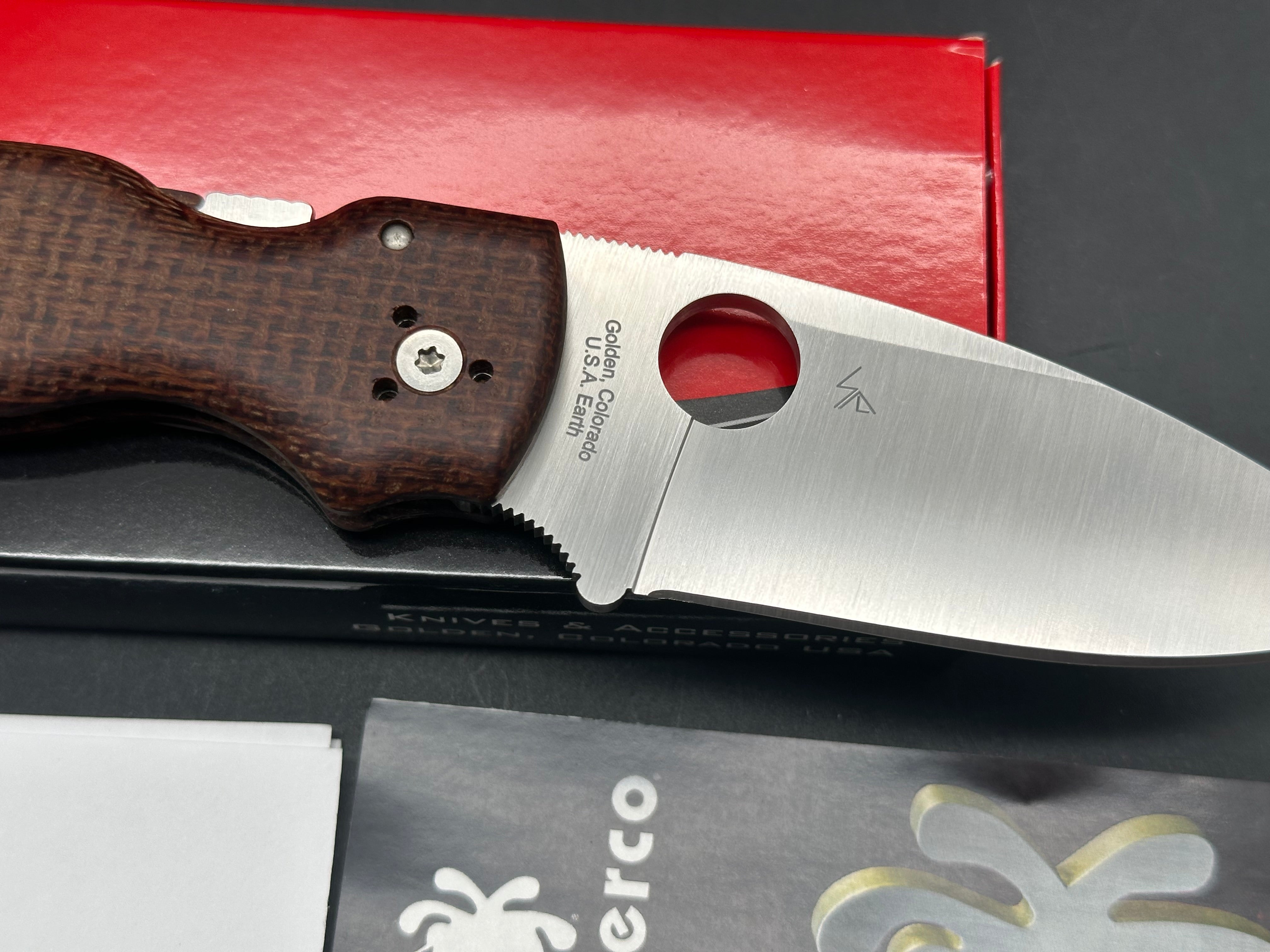 Spyderco Shaman burlap micarta w/S90V blade (Knife Center Exclusive)