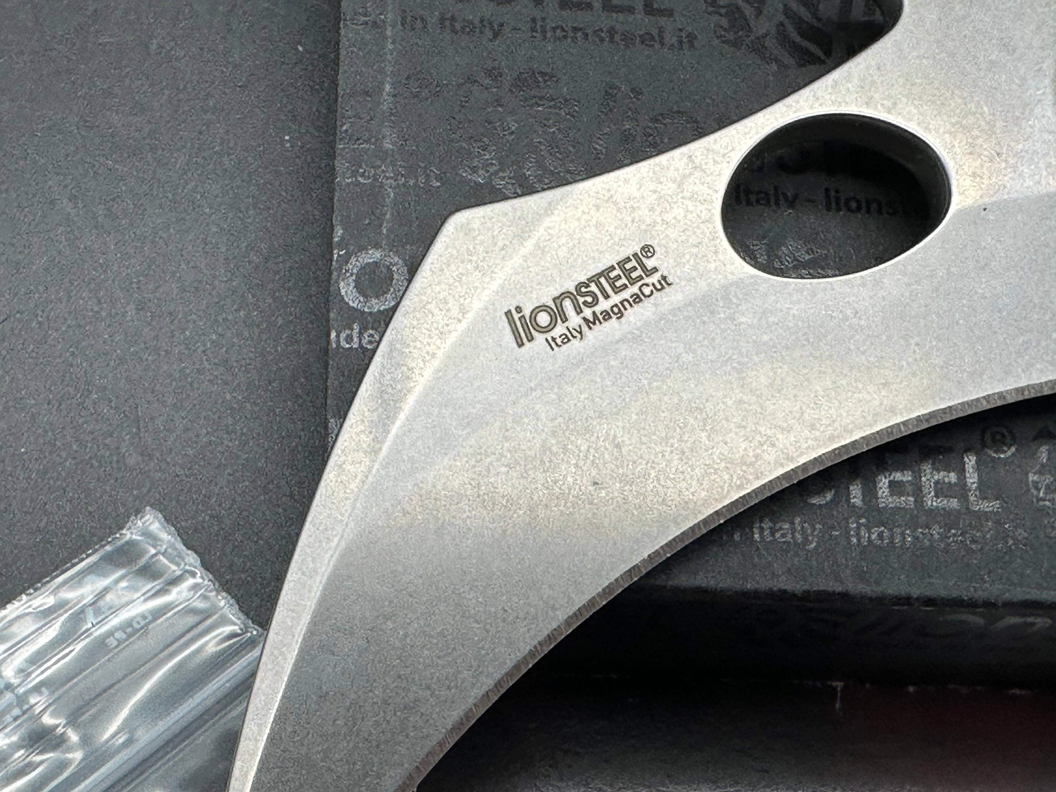 Lionsteel Leone Karambit aluminum handle w/Magnacut blade