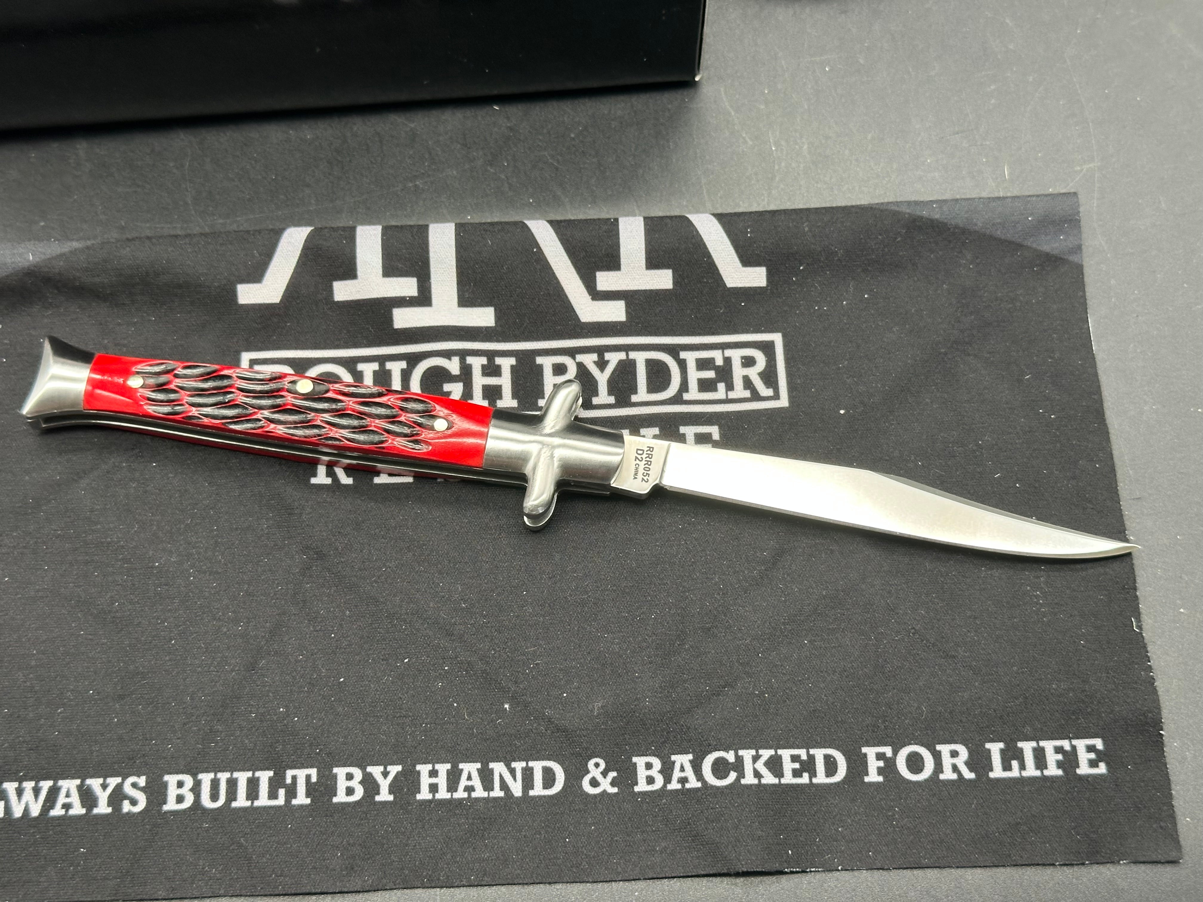 Rough Ryder Reserve Bowtie Fishtail folder in Collectible Tin