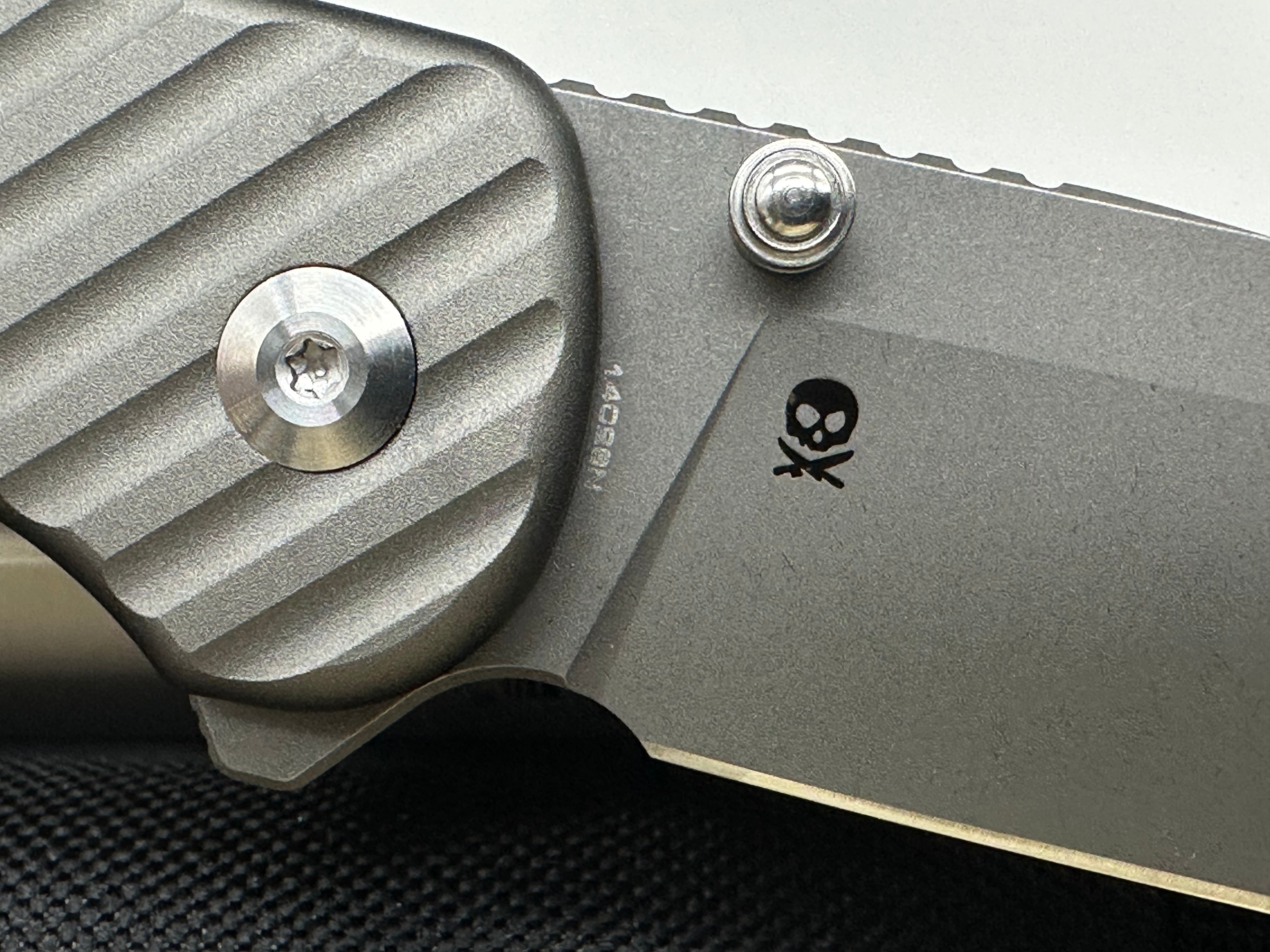 CIVIVI IRON TIDE FOREST GRAY ALUMINUM HANDLE 14C28N PLAIN EDGE GRAY STONEWASH FINISH