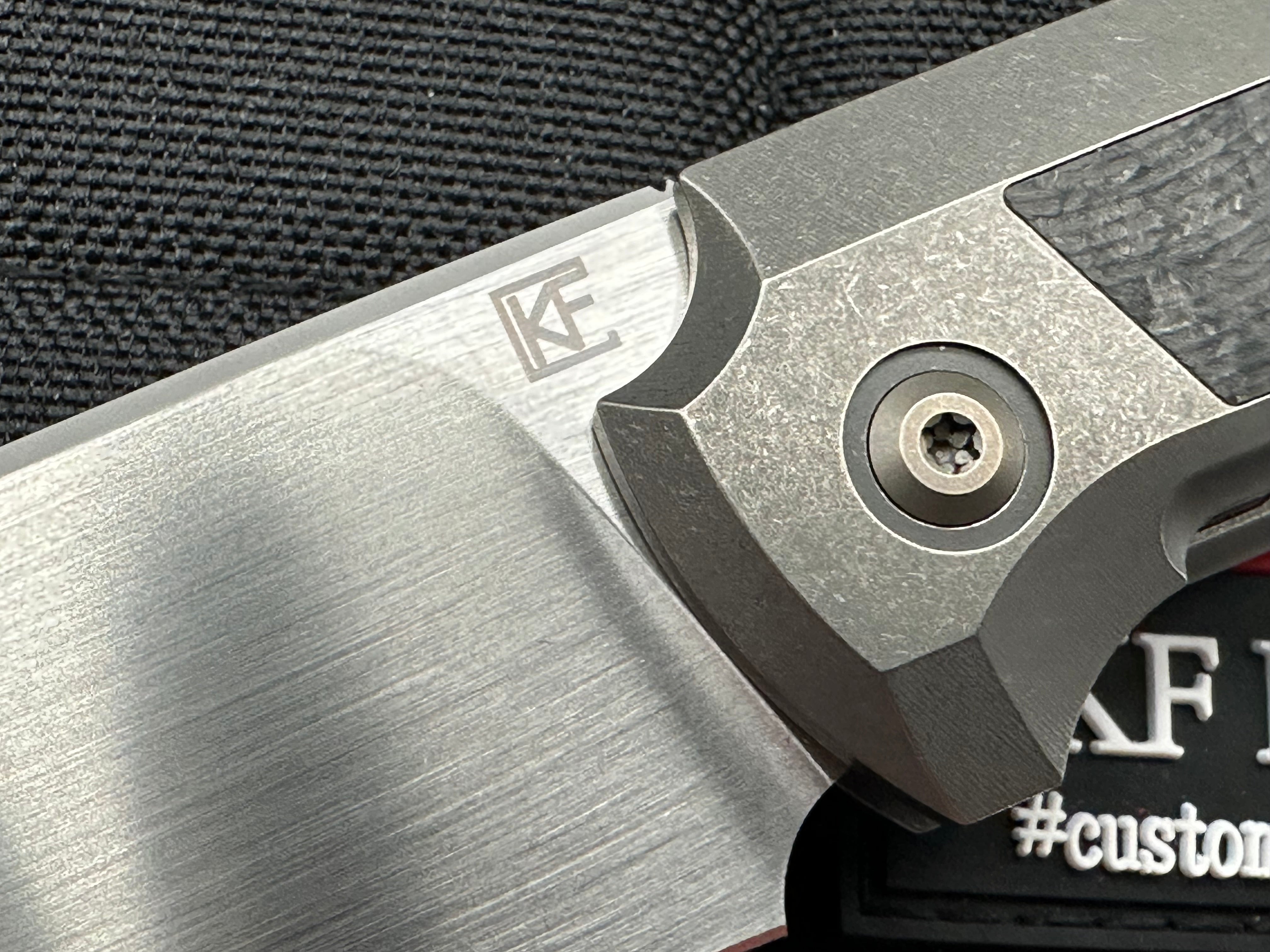 CKF Fif20Ti CF #139, Hand Rubbed Satin M390 Blade, Milled Titanium Handles