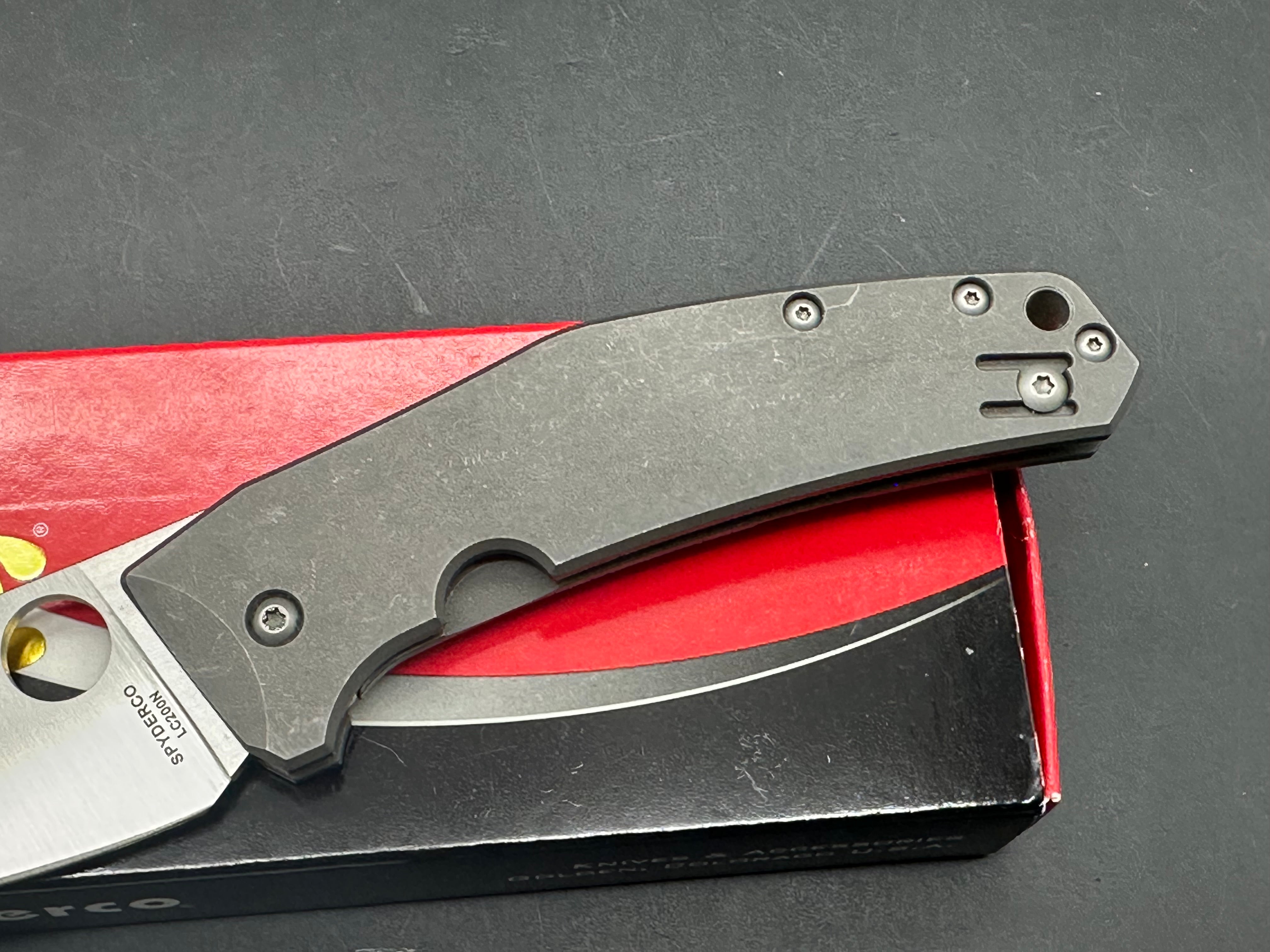 SPYDERCO SPYDIECHEF GRAY Ti LC200N blade