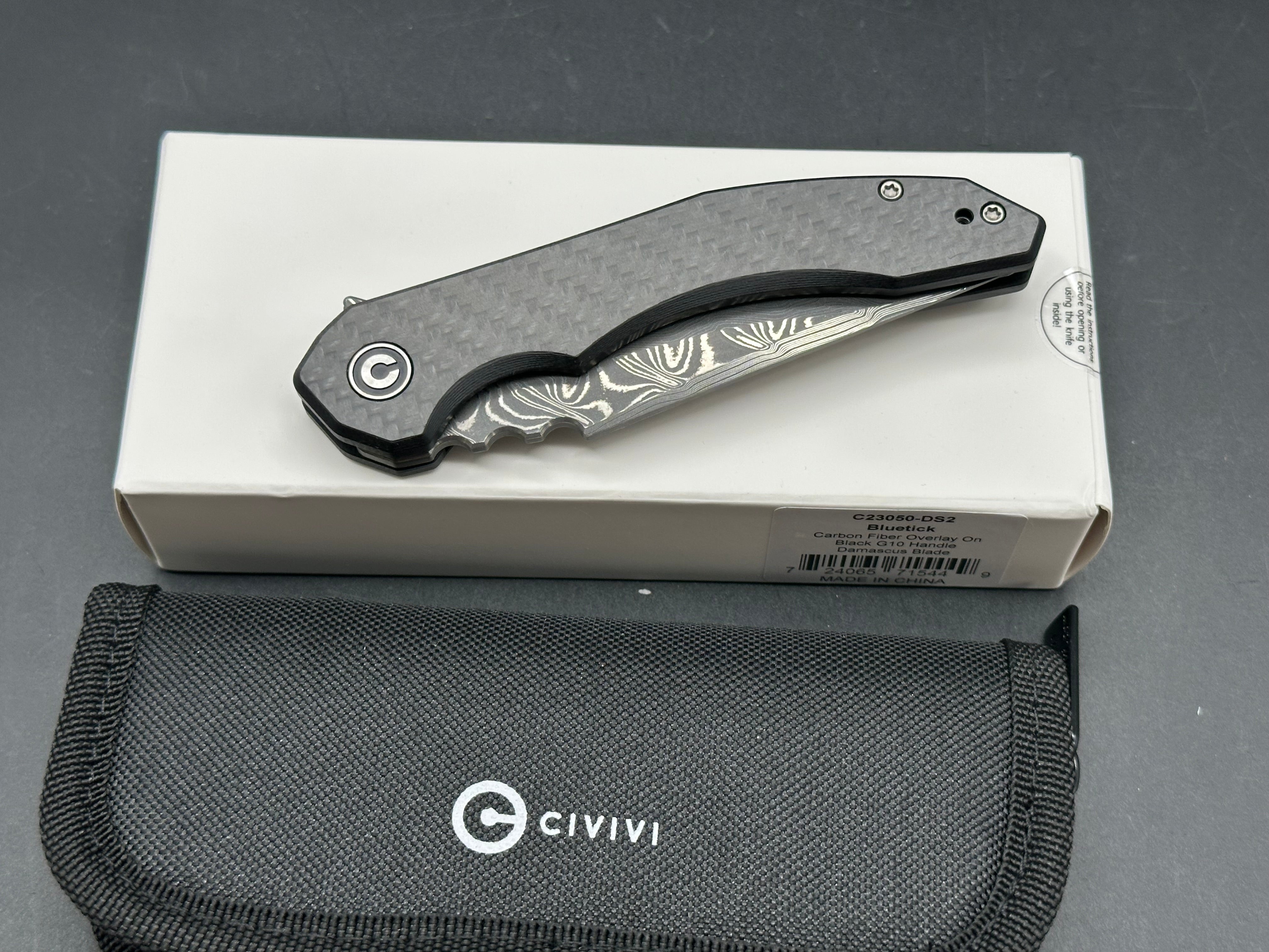 CIVIVI BLUETICK FOLDING KNIFE CARBON FIBER/BLACK G10 HANDLE DAMASCUS PLAIN EDGE