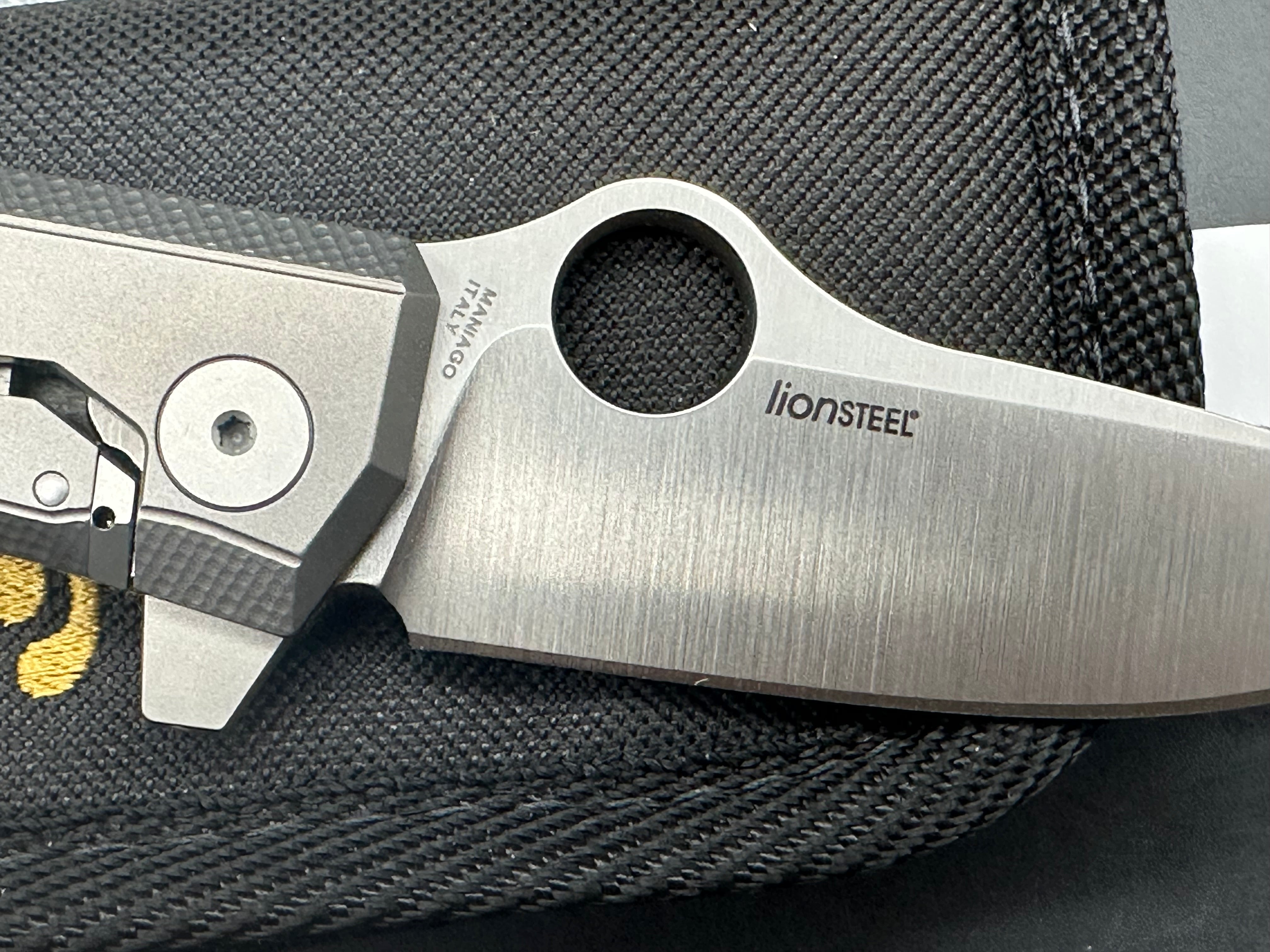 SPYDERCO SPYMYTO "FLASH BATCH" 3.32" M398 STEEL