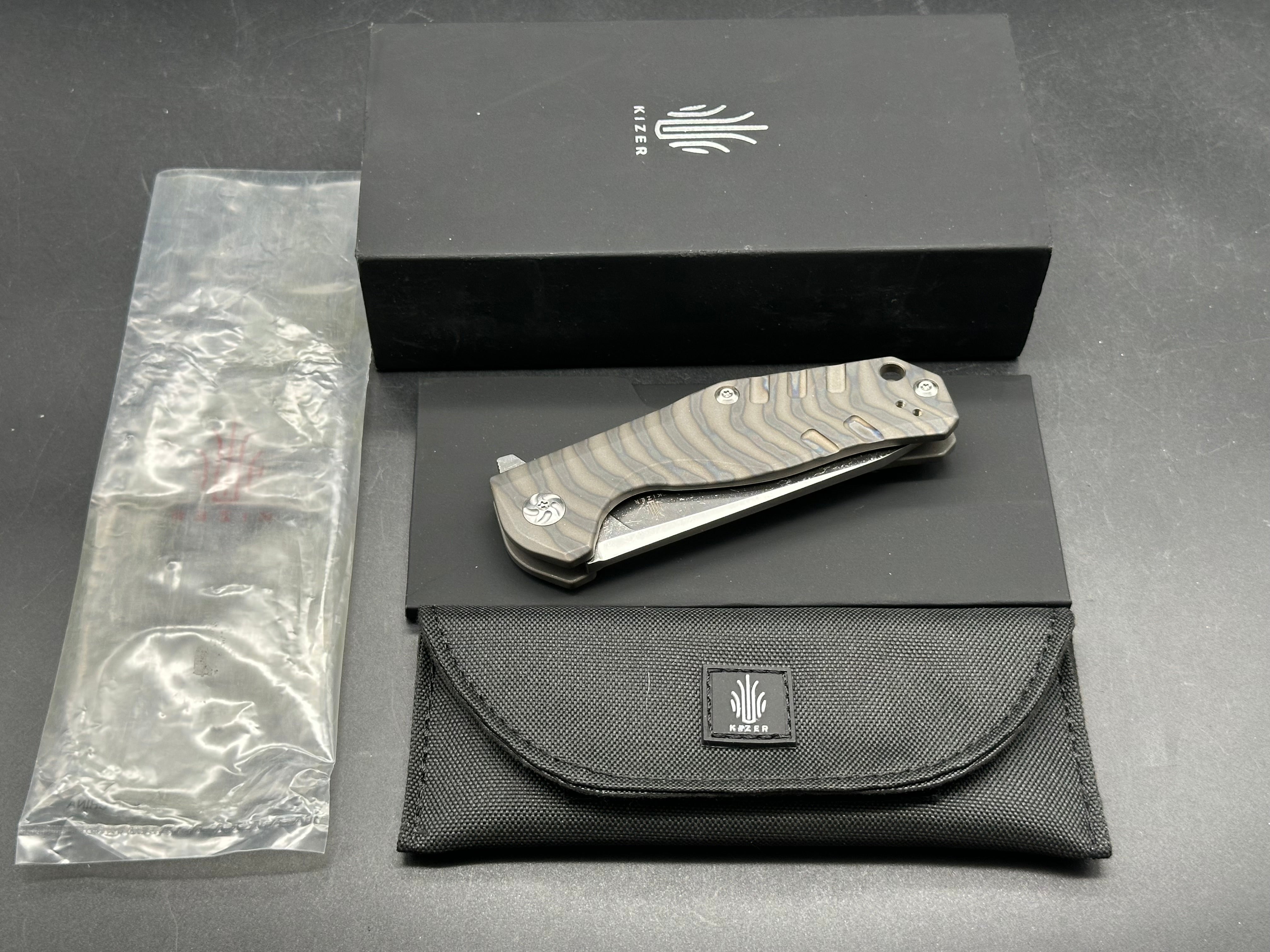 KIZER KESMEC 3.5" FLAME ANODIZED Ti FRAME S3SVN BLADE