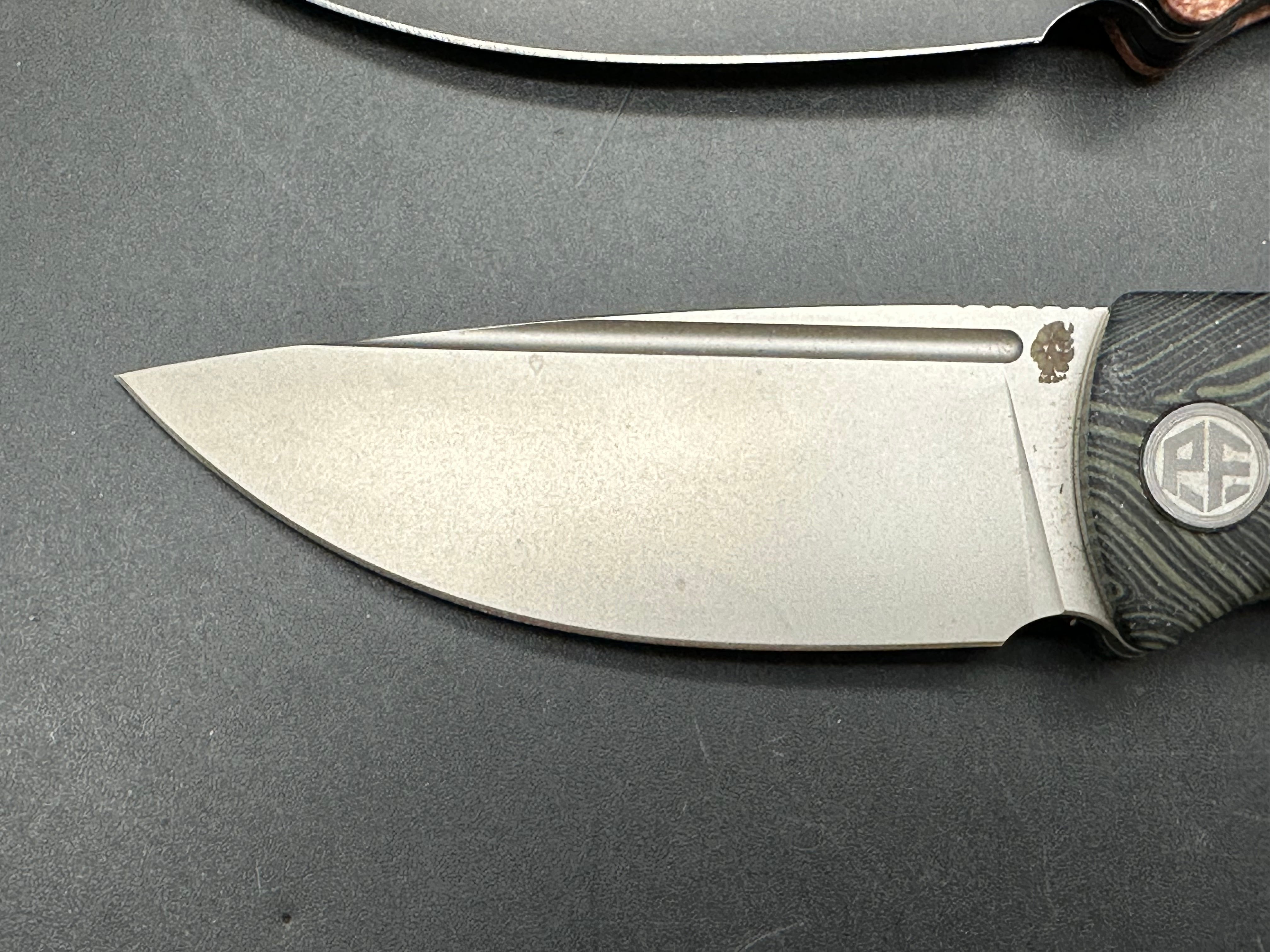 Petrified Fish Beluga 2 knife bundle