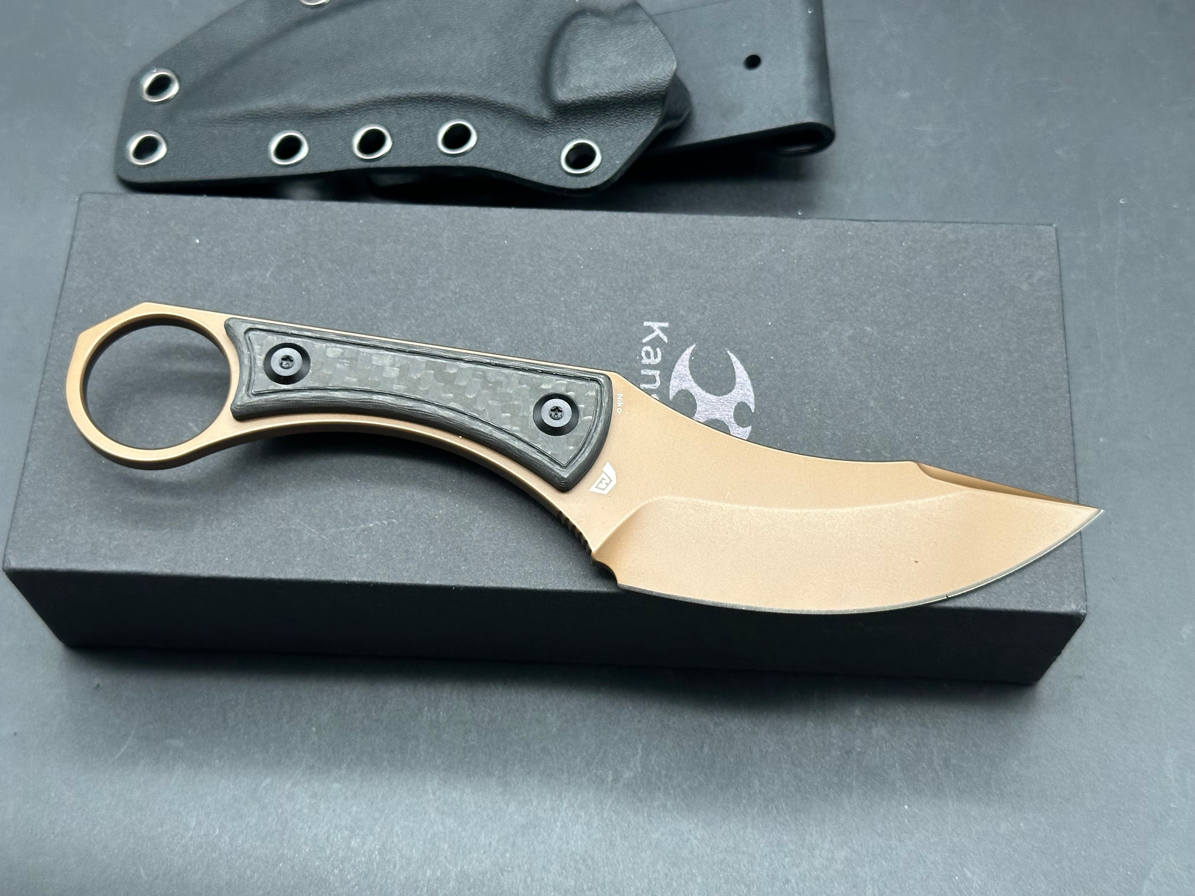 KANSEPT NIKO TWILL CARBON FIBER HANDLE (3.54''ROSE GOLD COATED D2 BLADE )