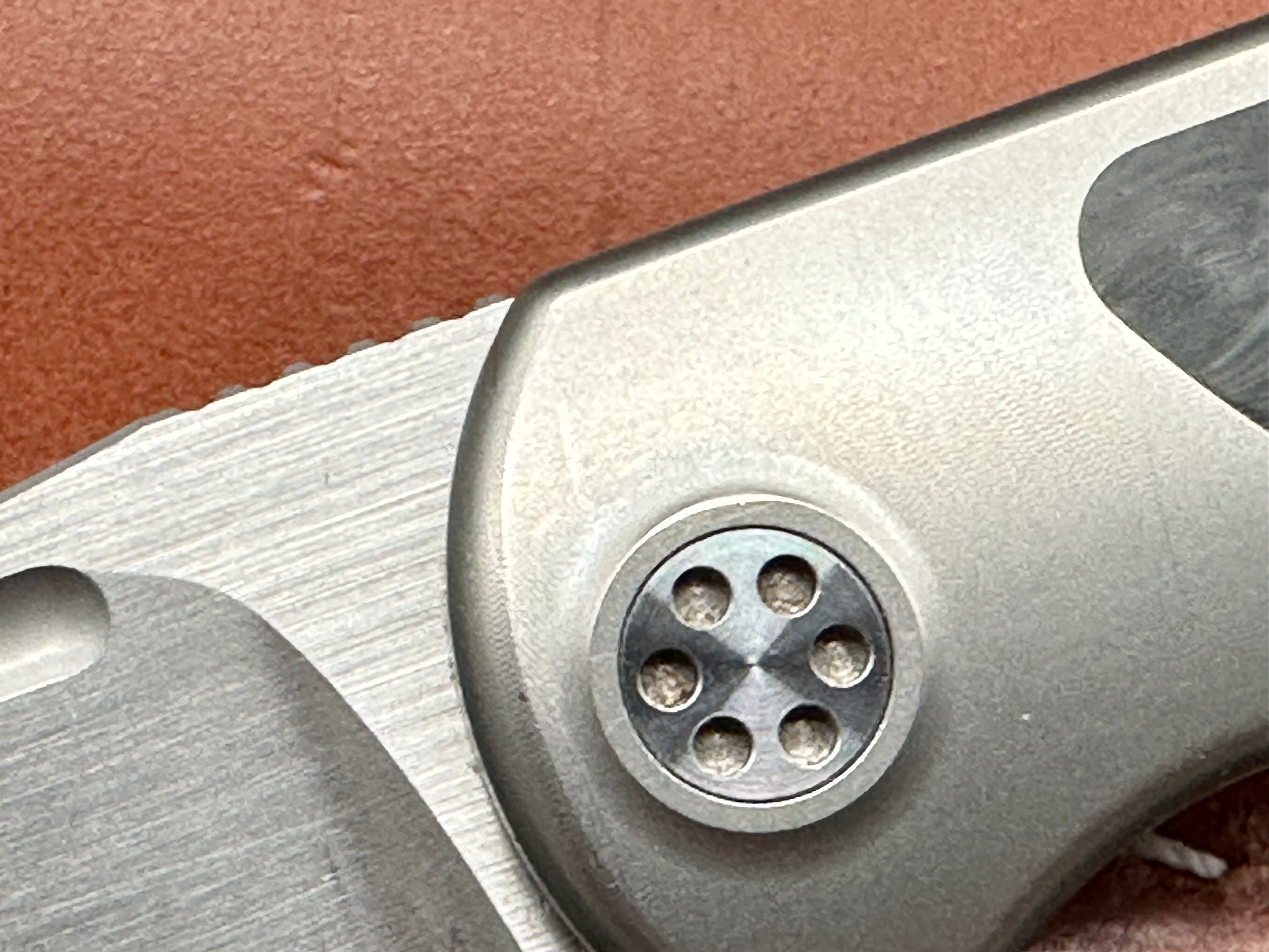 Sharp by Design Mini Tempest drop point, blue fat carbon Bowie blade M390