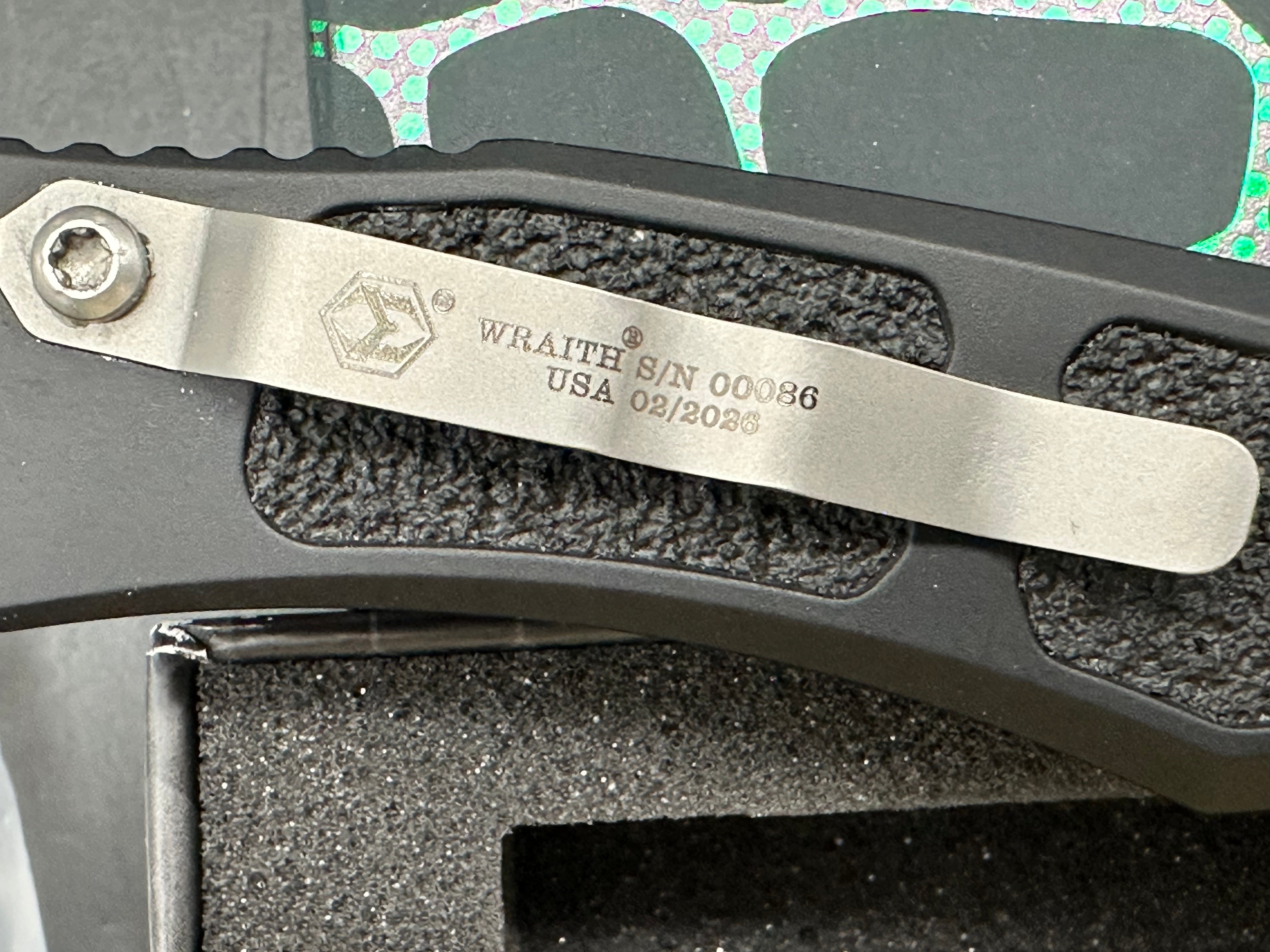 Heretic Wraith V4 Manual, 3.625" MagnaCut Blade with Black Aluminum Scales with Black "Grip Tape" Inlays