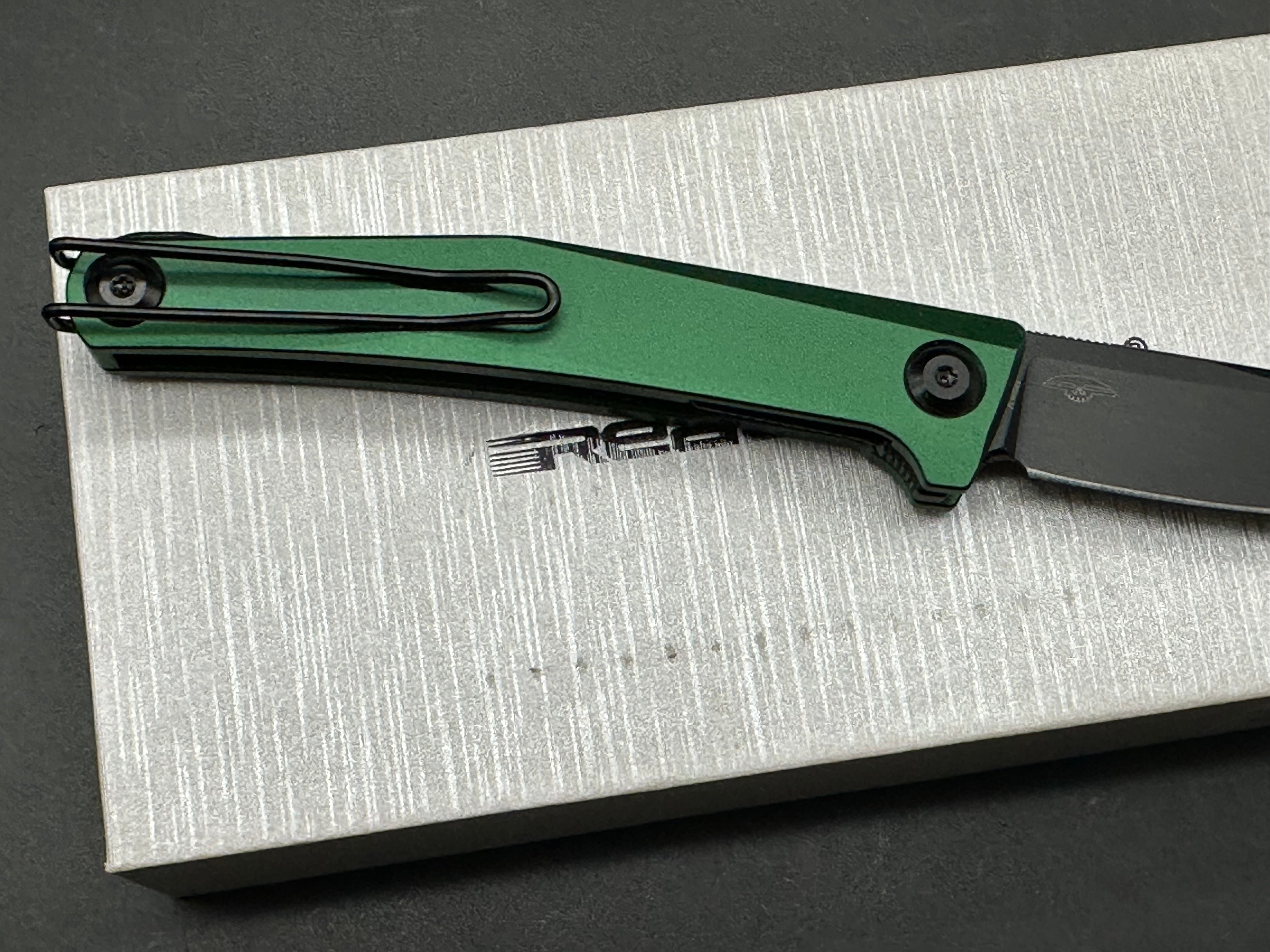 Real Steel Teres Nitro-V Black blade Racing Green Aluminum Handle