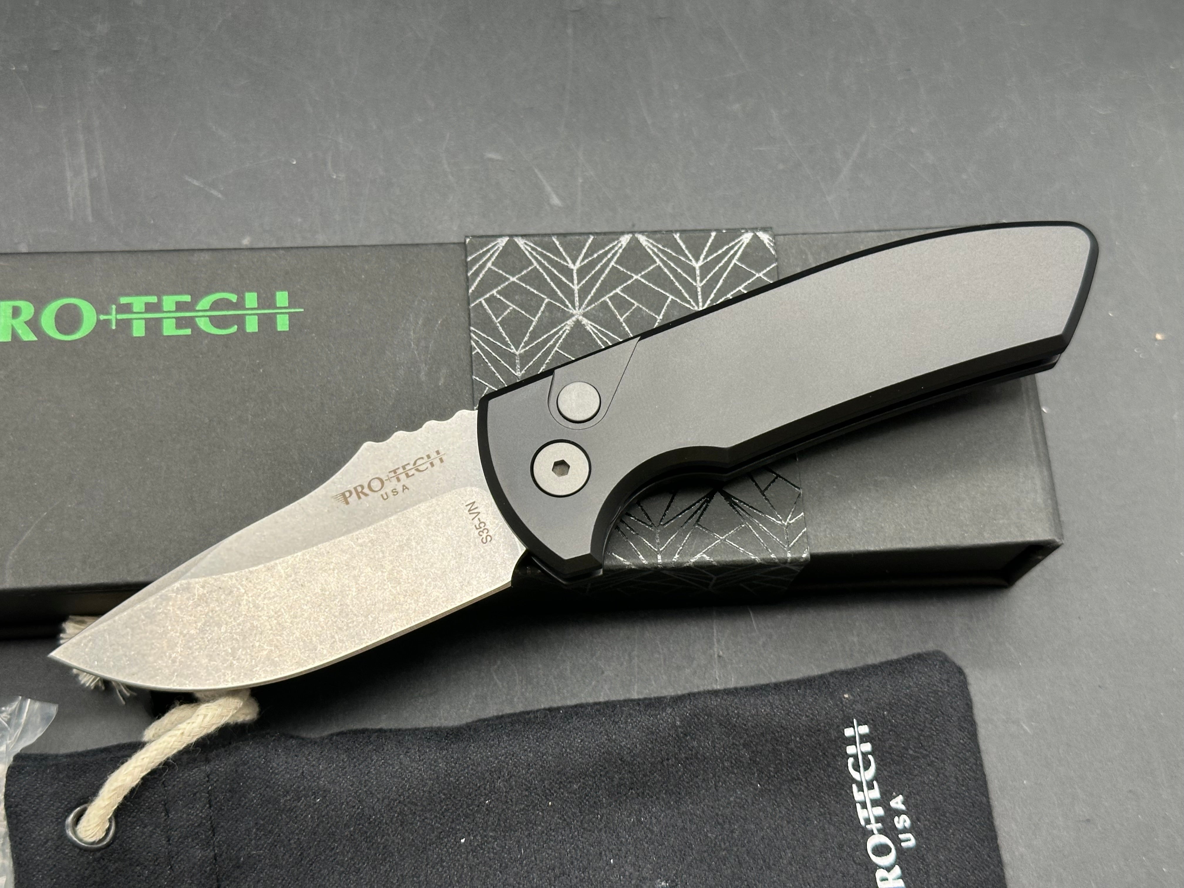 Pro-Tech SBR Auto, 2.6" CPM S35VN Stonewash Blade with Black Aluminum Scales