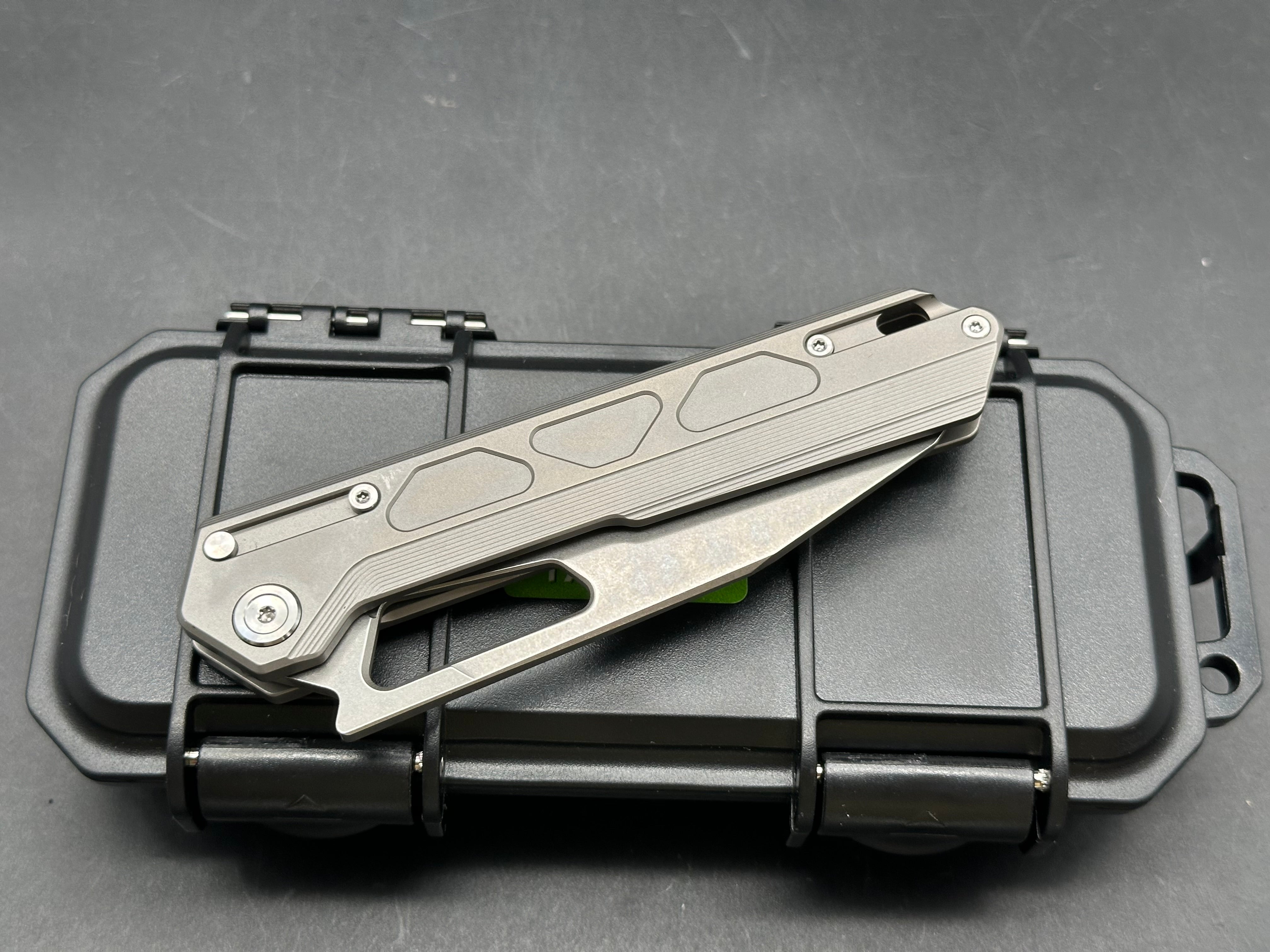 Tacray DT-03, 3.75" VG10 Sheepsfoot Blade that has 4.2" of Cutting Edge with Gray Bead Blasted Titanium Scales