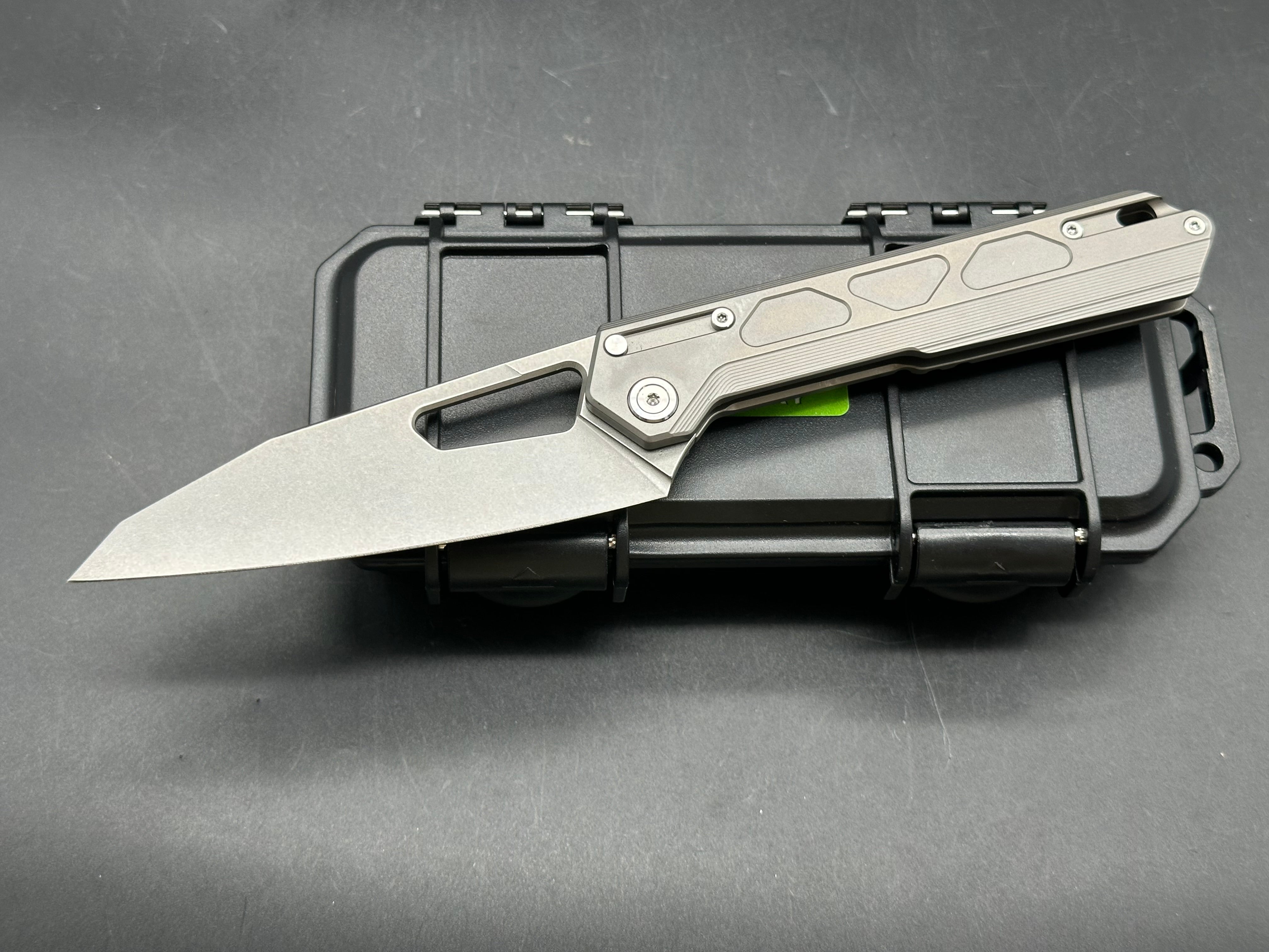 Tacray DT-03, 3.75" VG10 Sheepsfoot Blade that has 4.2" of Cutting Edge with Gray Bead Blasted Titanium Scales