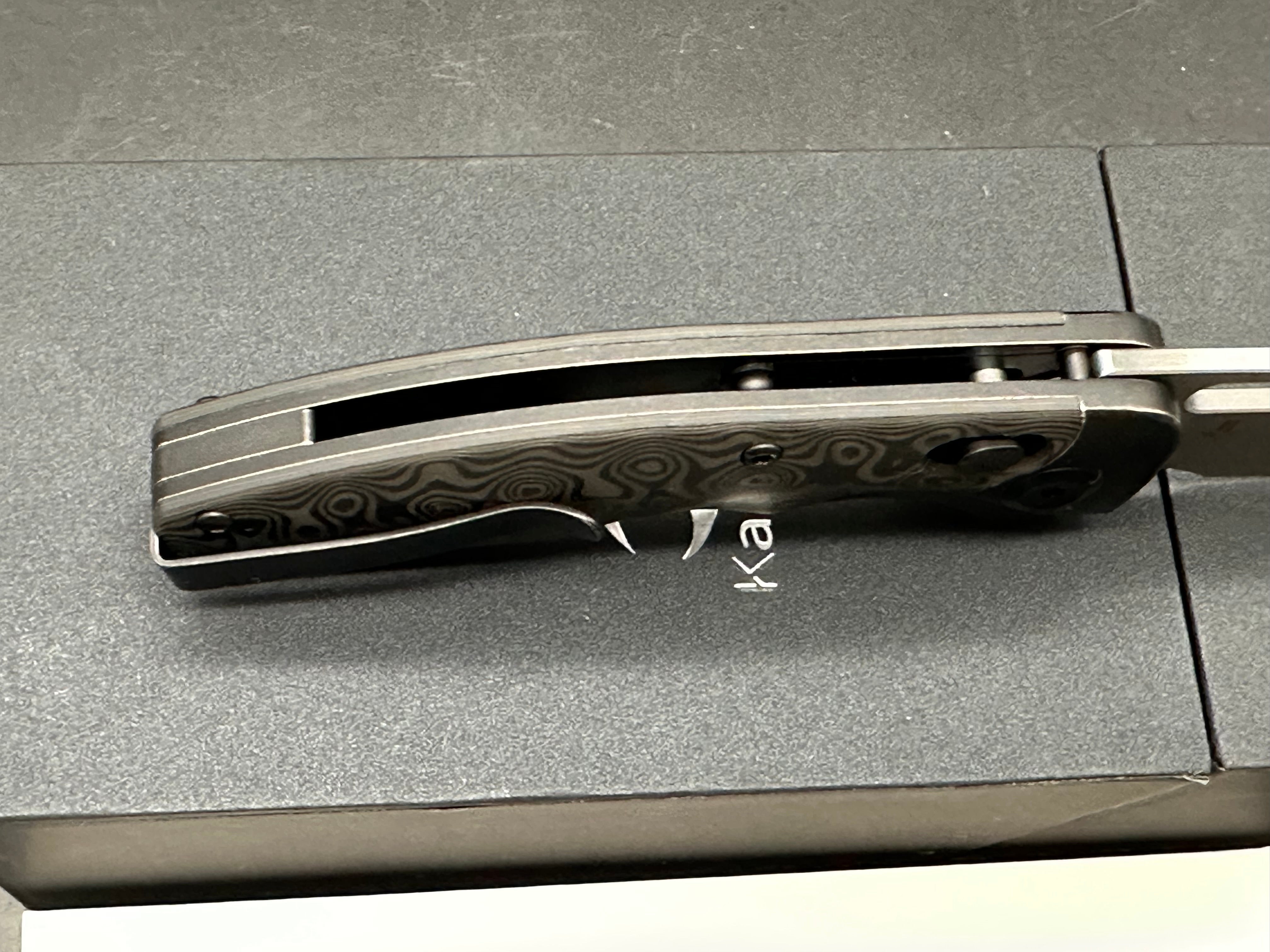 Kansept Vivid - Rose Carbon Fiber, Damascus Blade