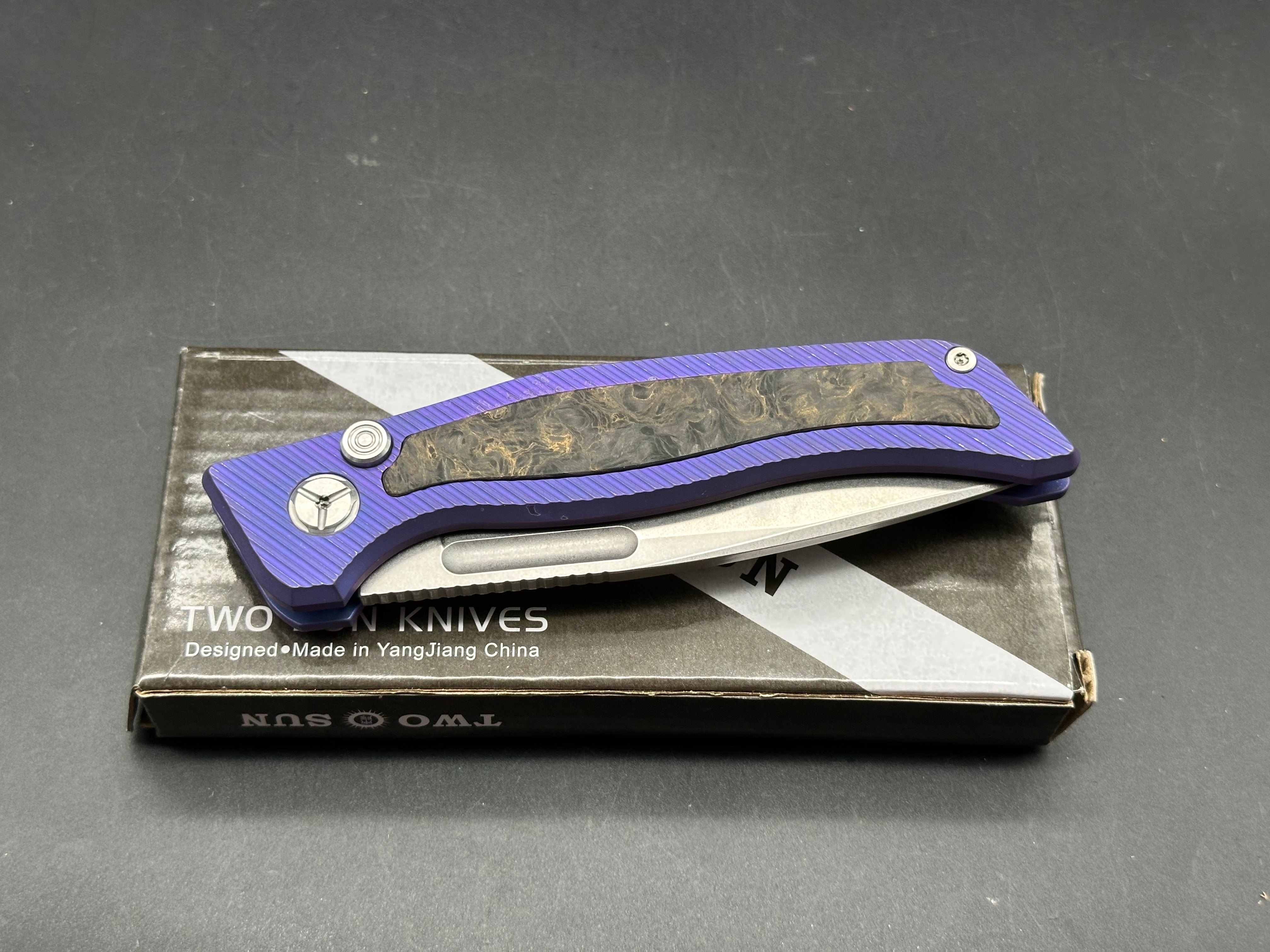 TwoSun TS329 Vandal purple titanium/fat carbon inlays 14C28N