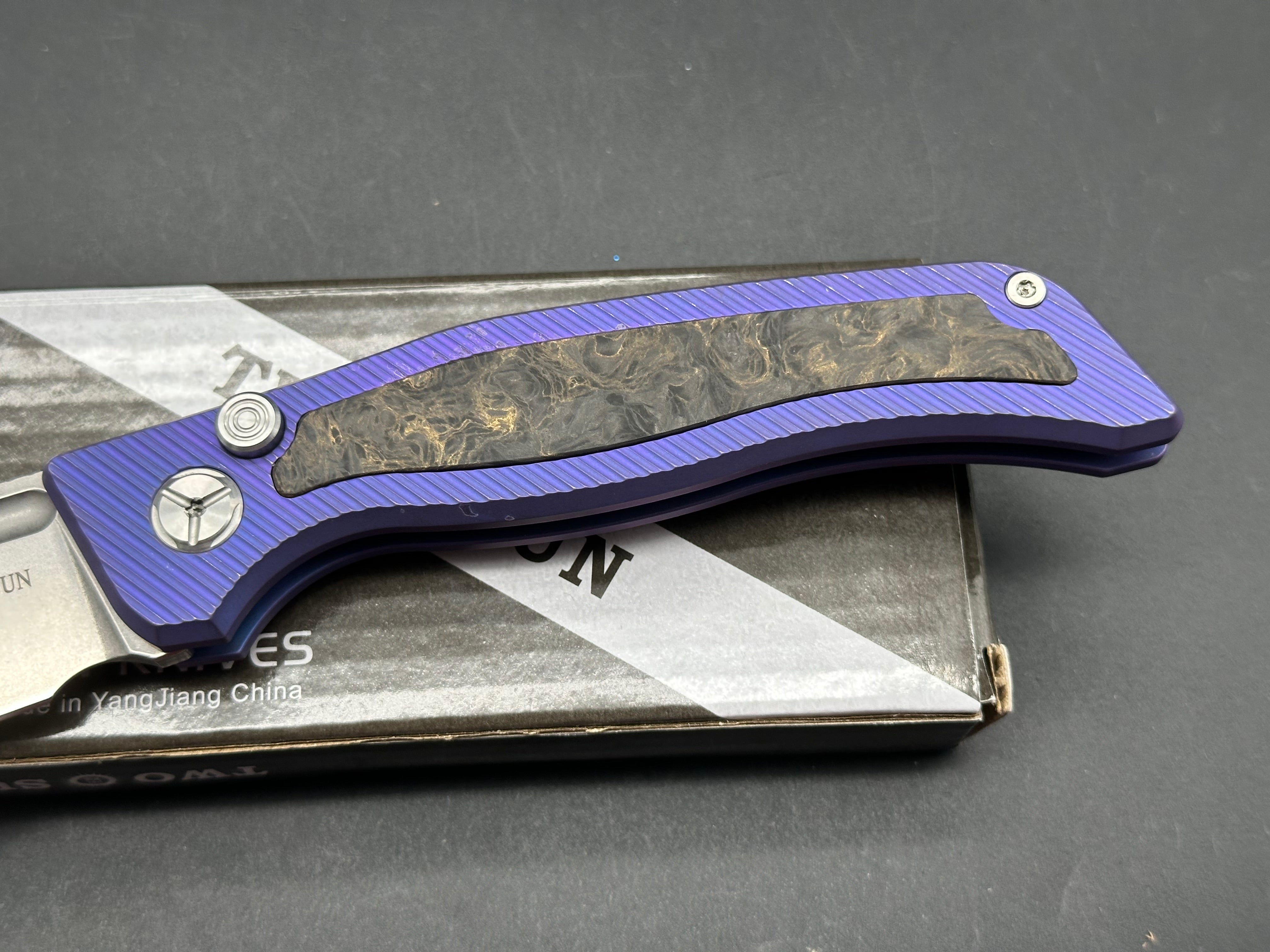 TwoSun TS329 Vandal purple titanium/fat carbon inlays 14C28N