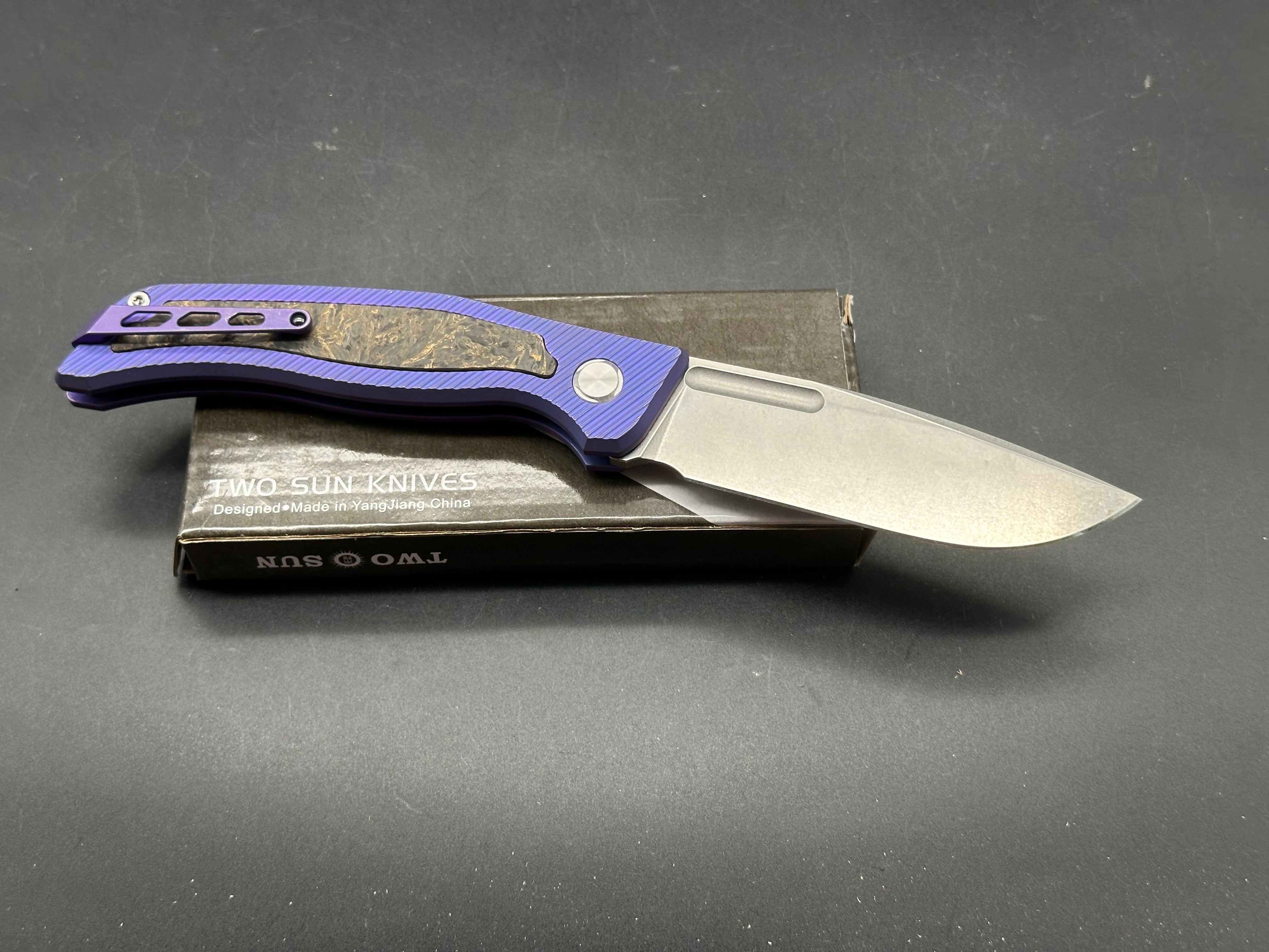 TwoSun TS329 Vandal purple titanium/fat carbon inlays 14C28N