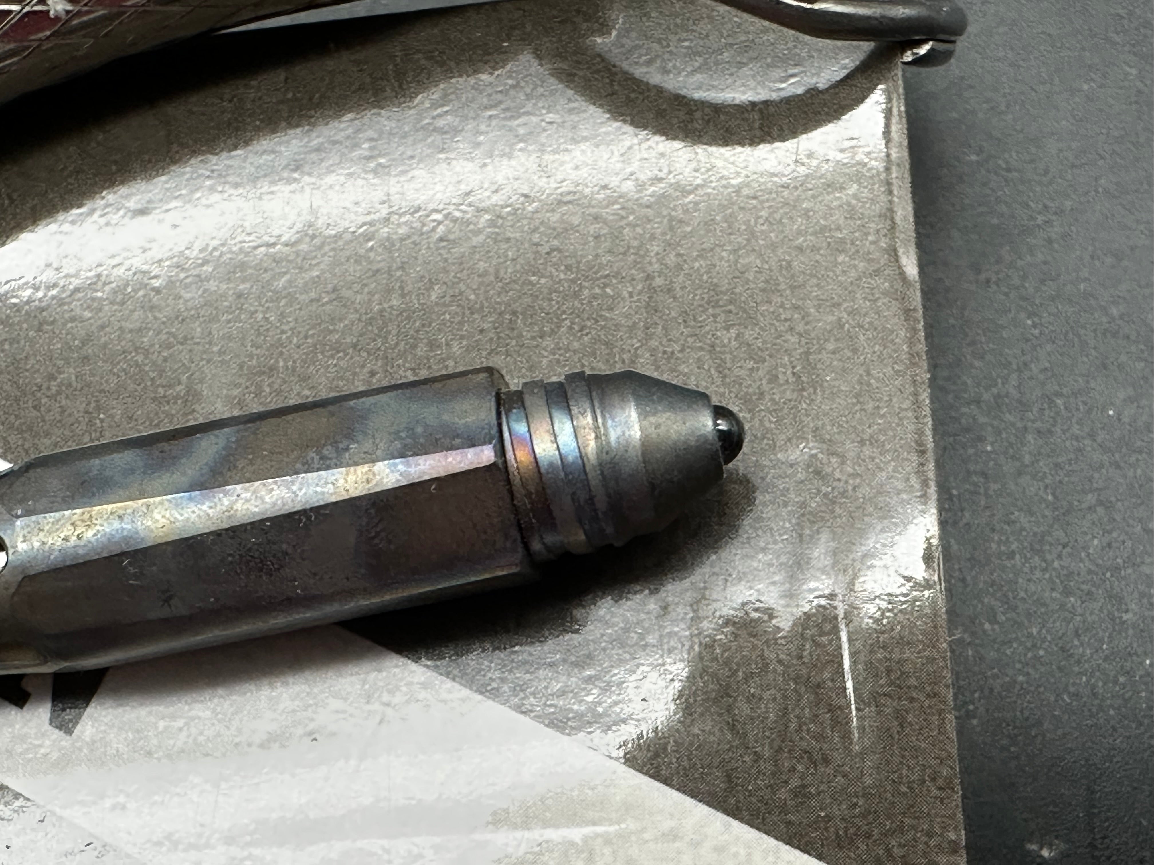 TwoSun tools a tactical pen and a prybar