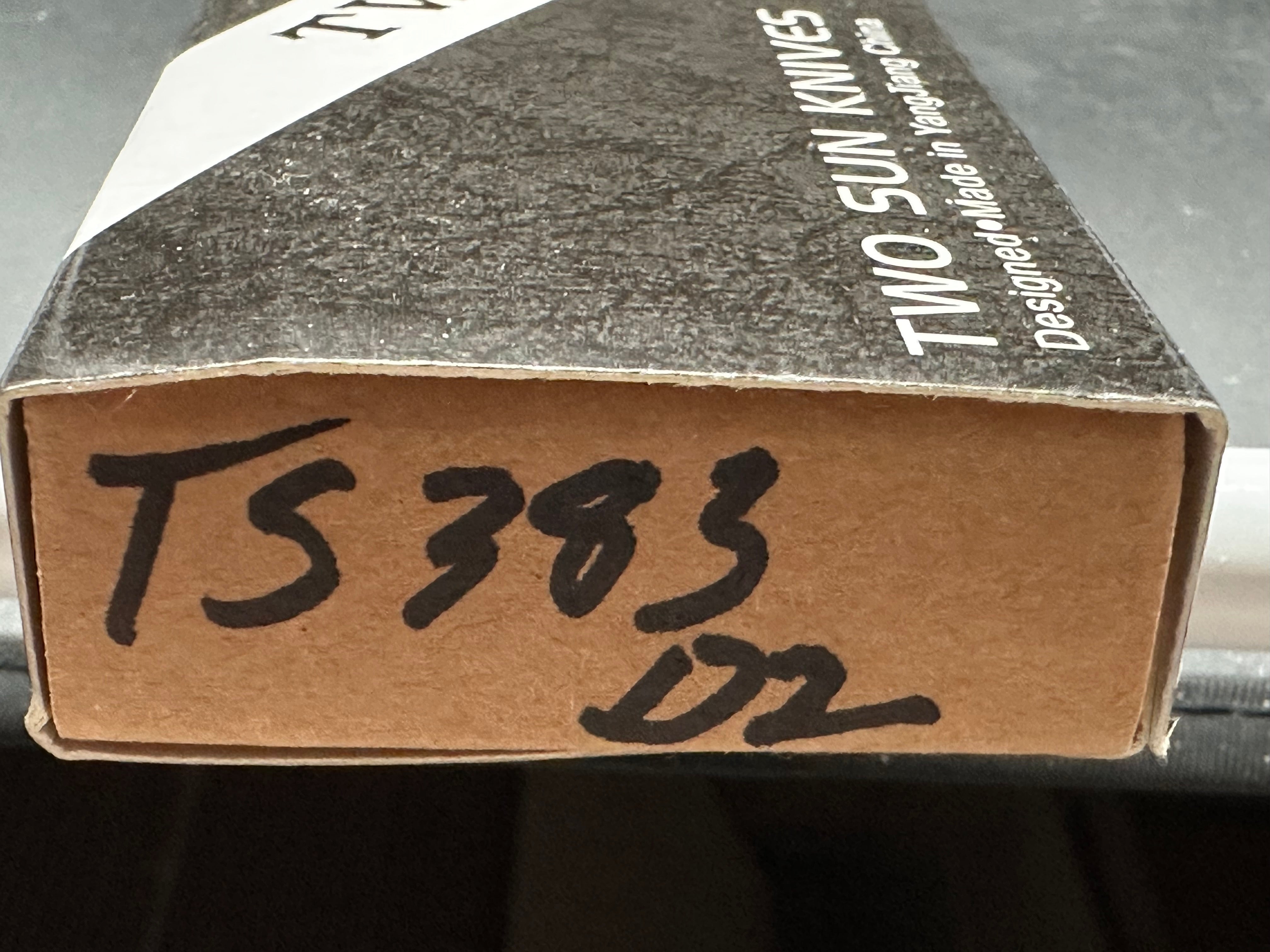 TWOSUN TS383 GRAY TITANIUM HANDLE D2 PLAIN EDGE