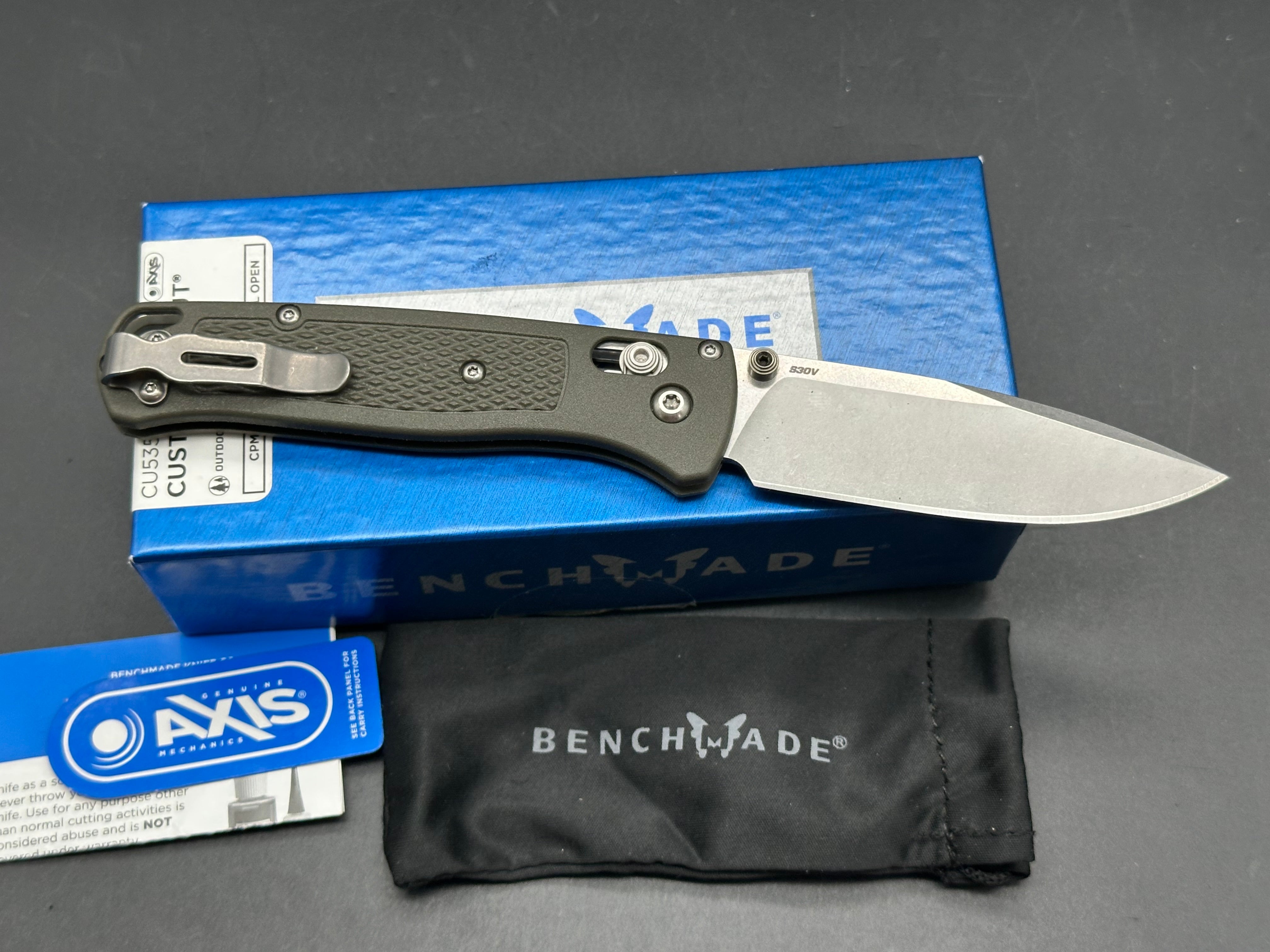 Benchmade Bugout-Custom, 3.24" CPM S30V Stonewash Blade with OD Green Grivory Scales