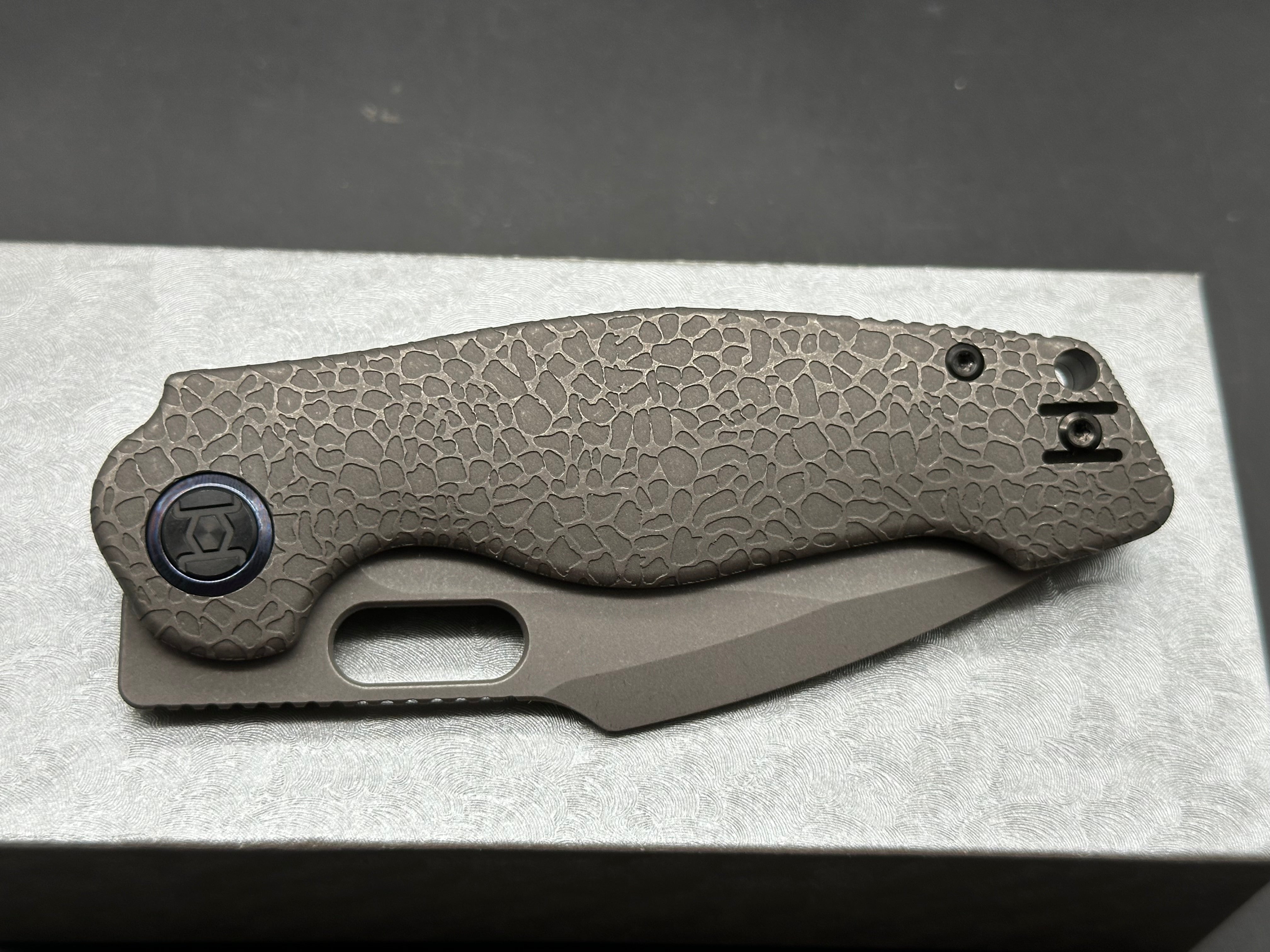 KUNWU GRINGO HONEYDEW STONEWASH TITANIUM HANDLE S390 PLAIN EDGE STONEWASH