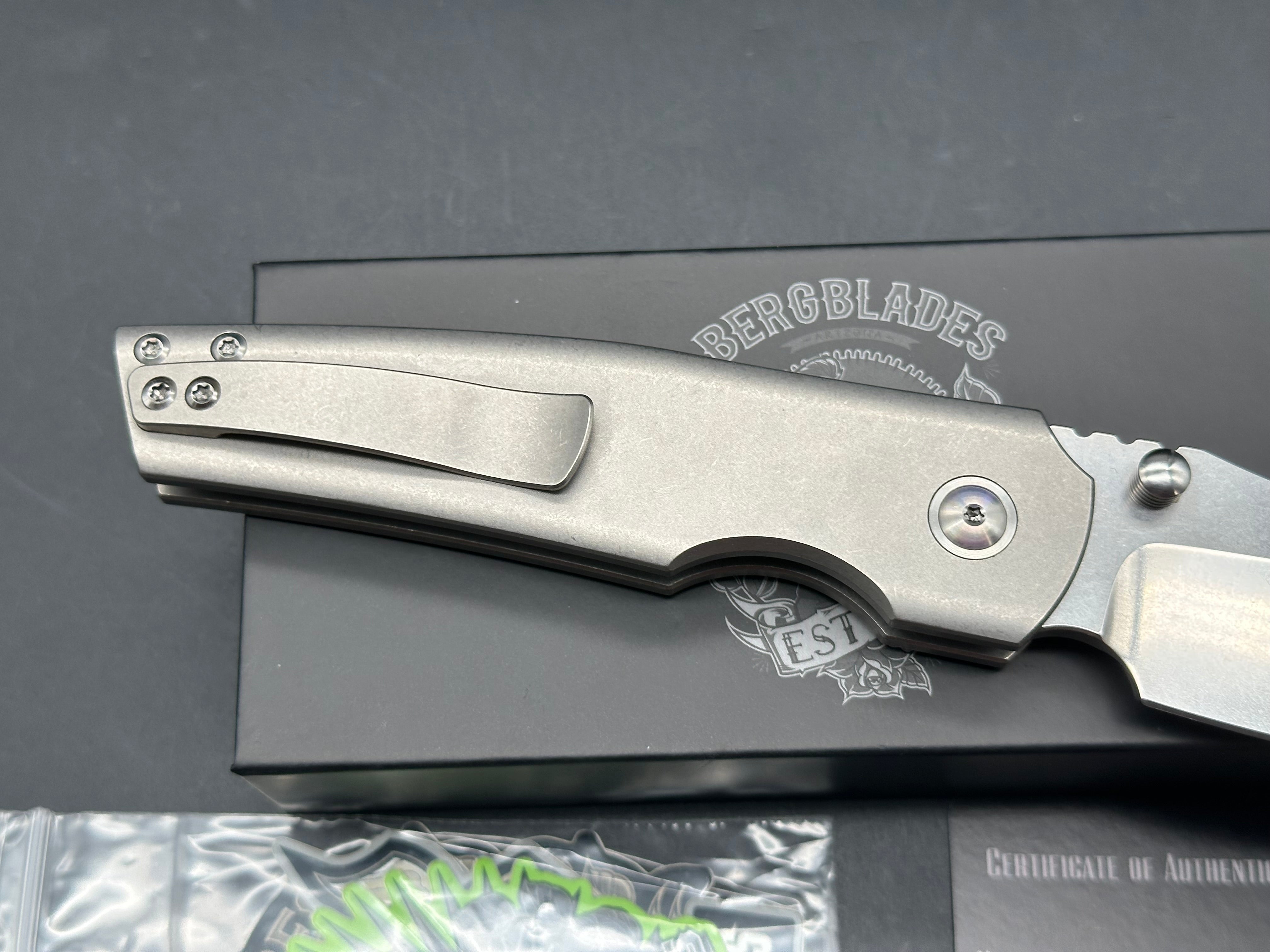 Berg Blades Button Lock Barber #15, Bright Stonewashed Hollow Ground M390 Blade