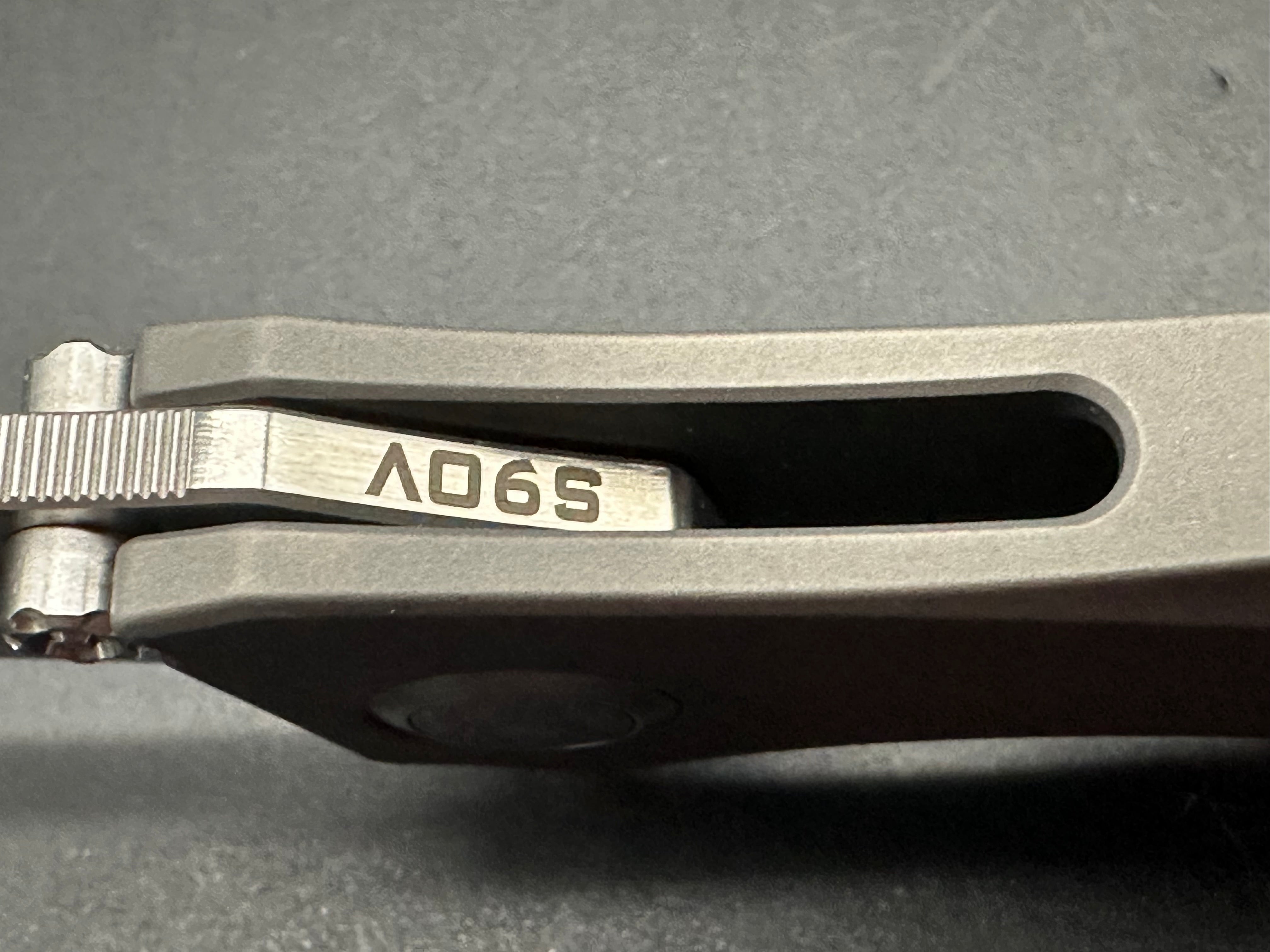 Maxace Amber 2S integral titanium knife w/timascus