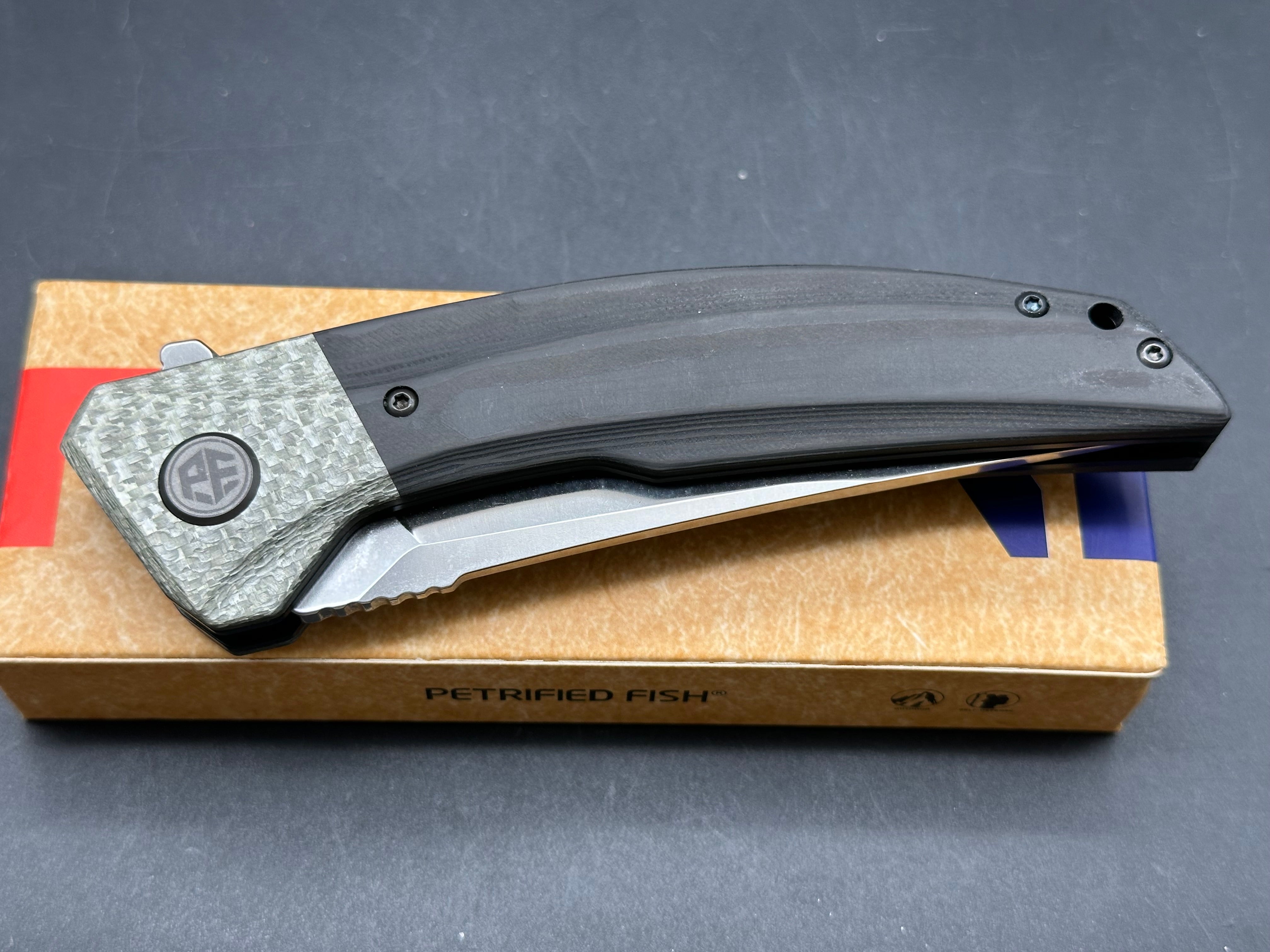 Petrified Fish PFP05 Deepsea 3.66” K110 Blade,Carbon fiber