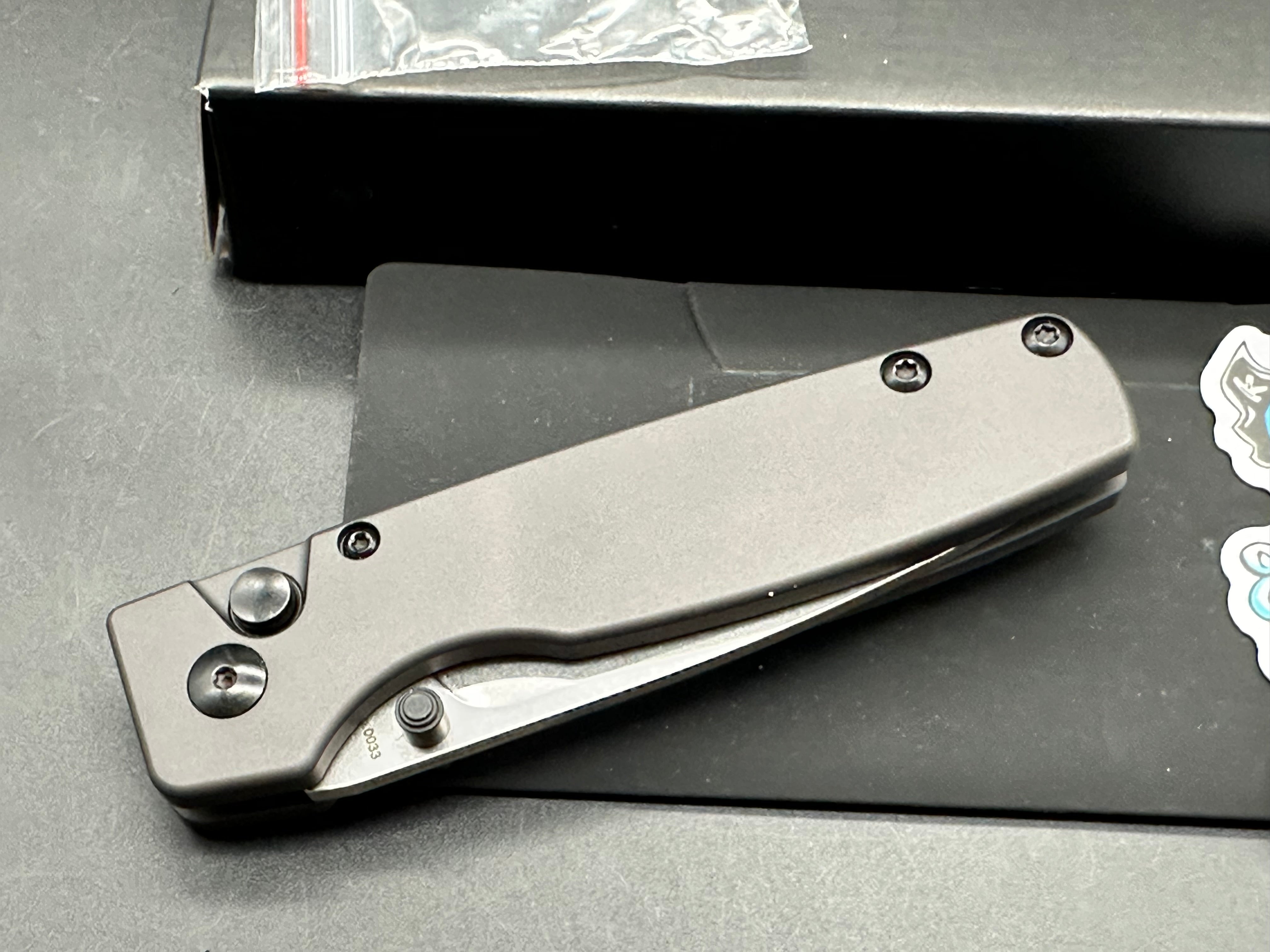 Kizer Original XL #0033 Stonewashed 154CM Blade, Gunmetal Gray Aluminum Handles
