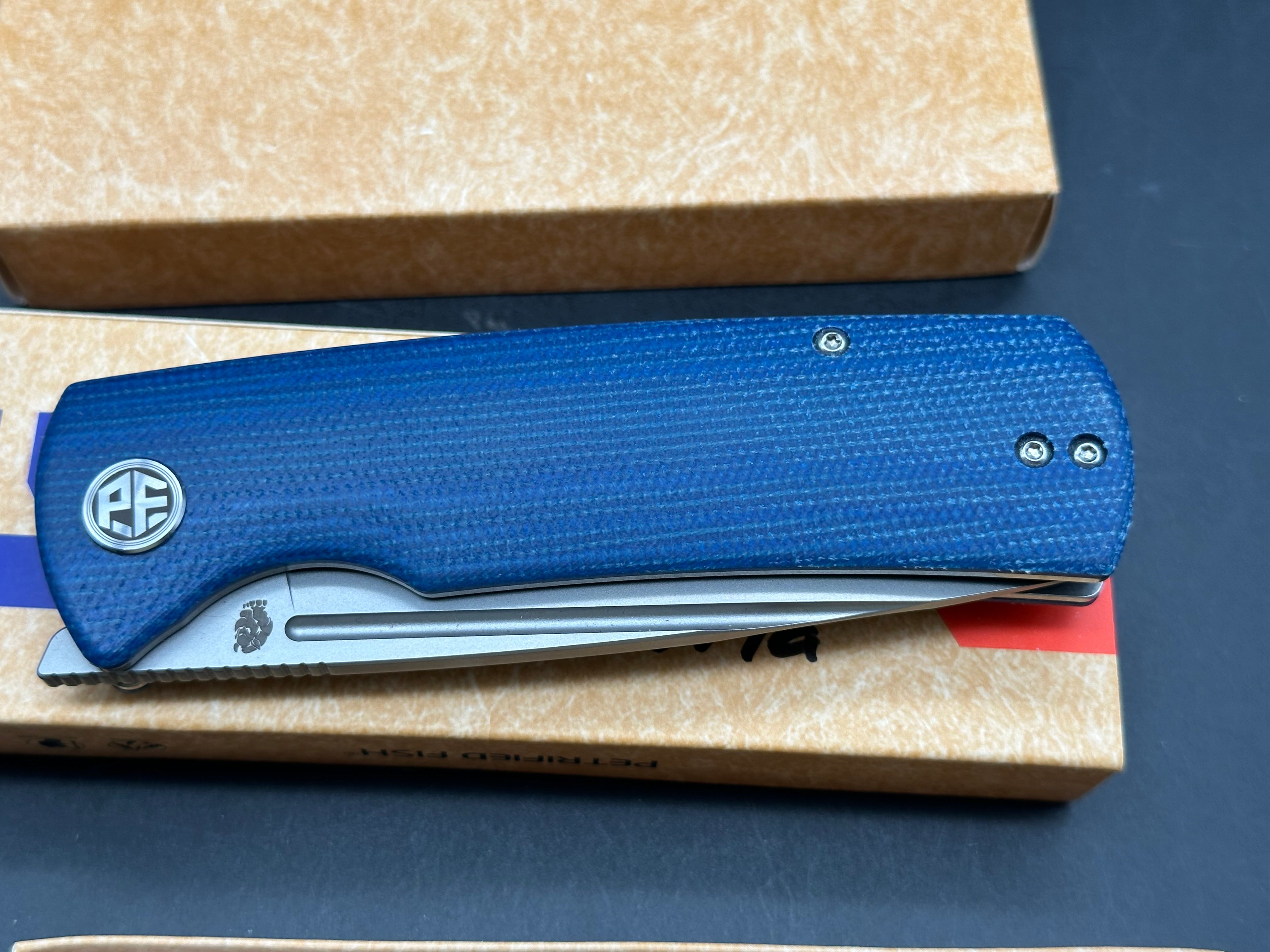 Petrified Fish PFP01 Beluga ,3.62" K110 Sand blasting Blade Blue Micarta Handle