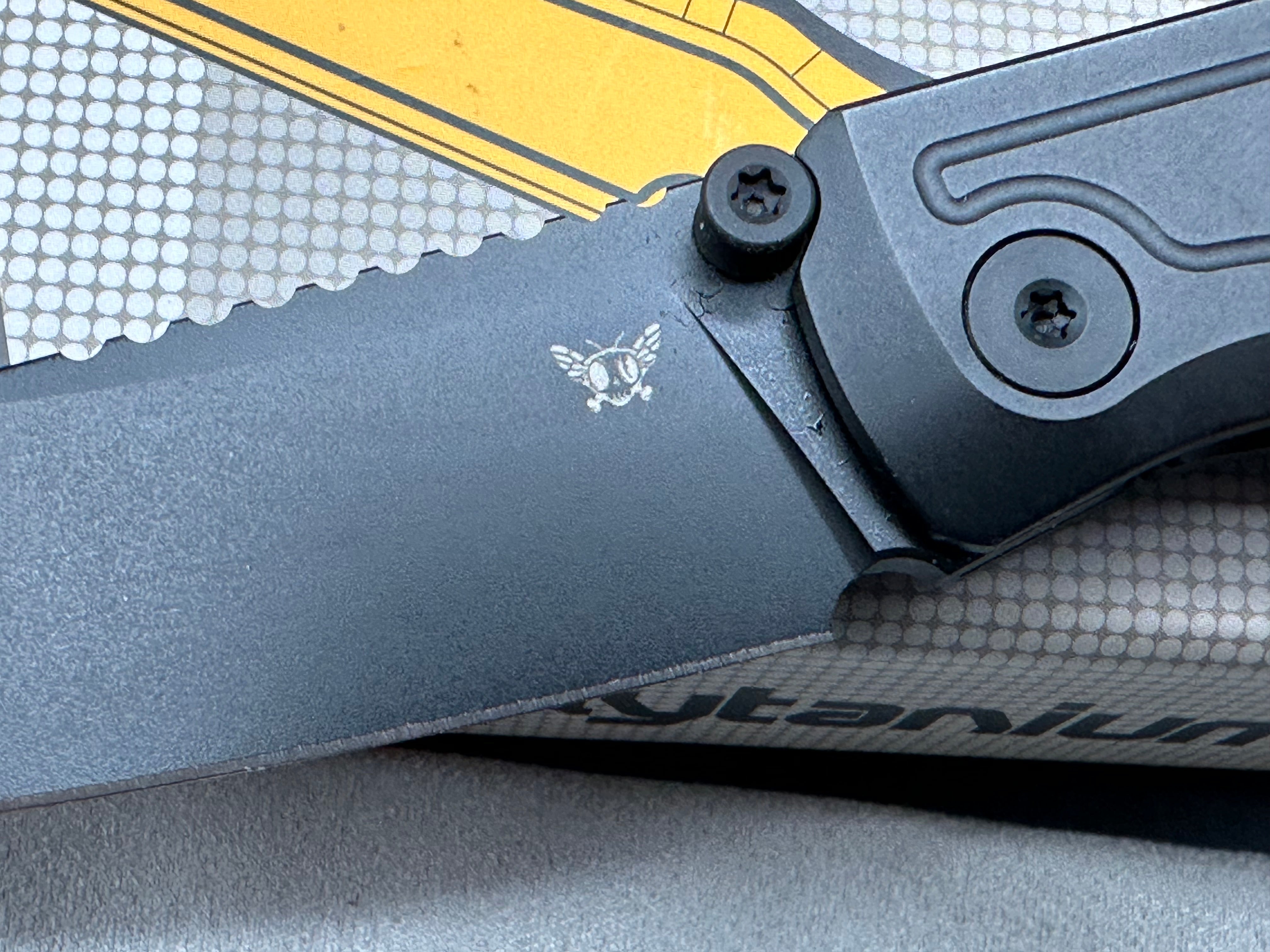 Flytanium Concourse 14C28N blade / titanium handle