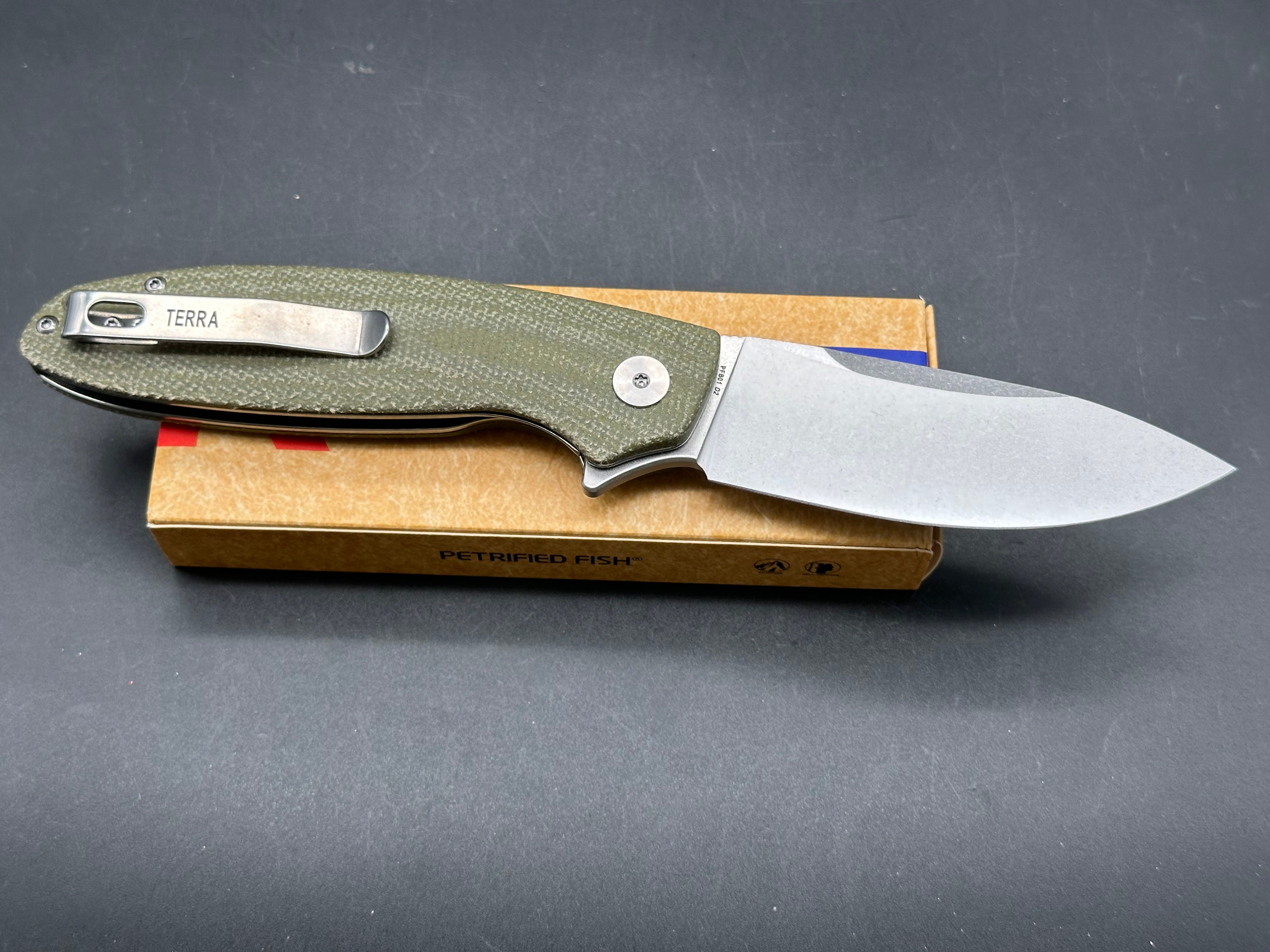 Petrified Fish PFB01 Terra 3.54" D2 Blade Micarta Handle