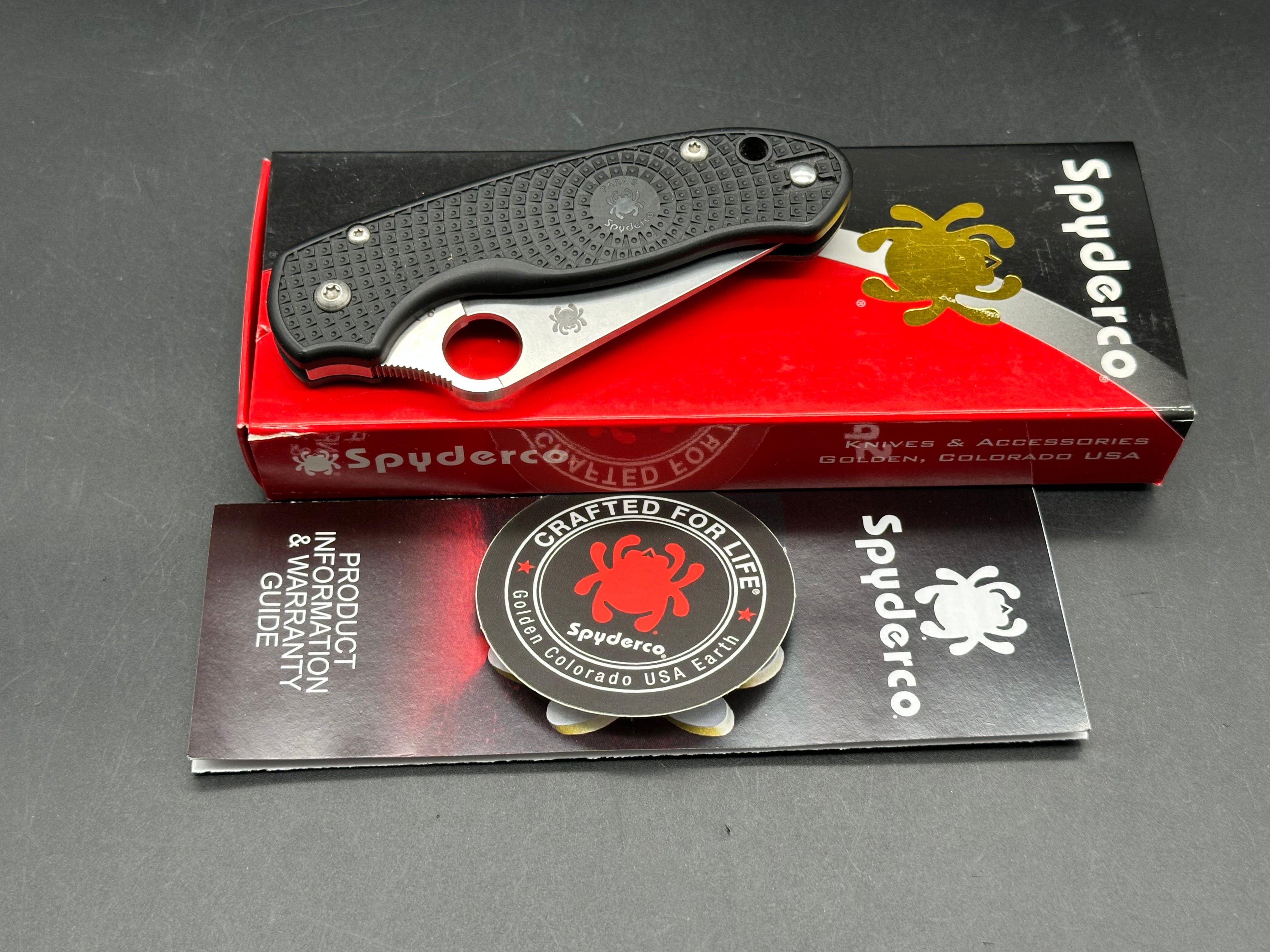 SPYDERCO PARA 3 LIGHTWEIGHT FOLDING KNIFE BLACK FRN HANDLE PLAIN CTS BD1N EDGE
