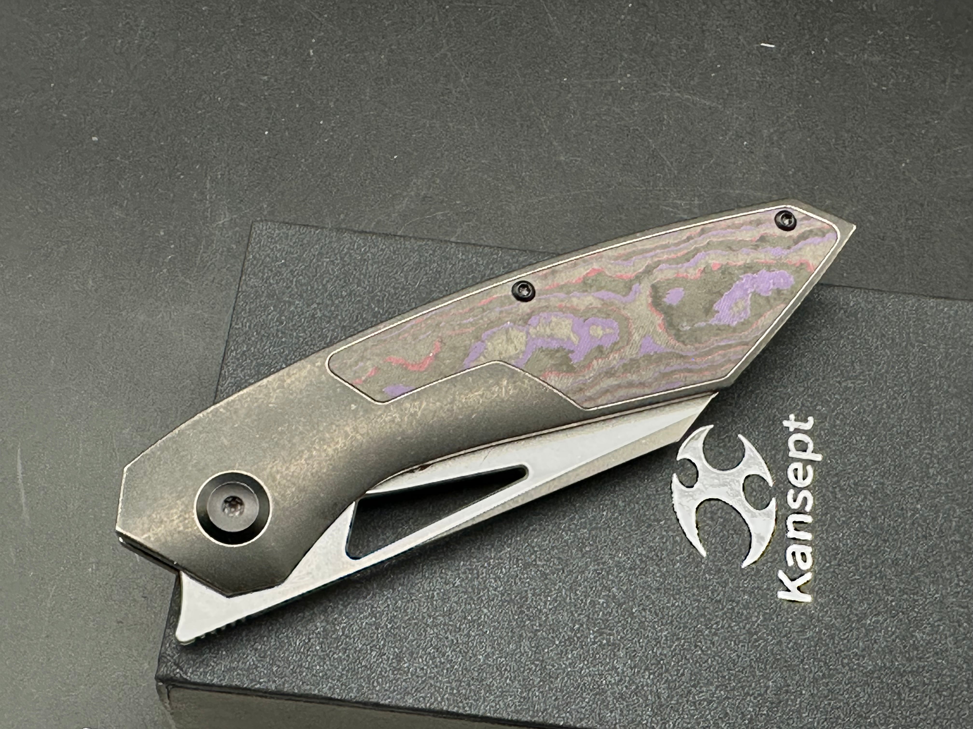 KANSEPT STRIP PURPLE HAZE FATCARBON/BLACKWASH TITANIUM HANDLE MAGNACUT