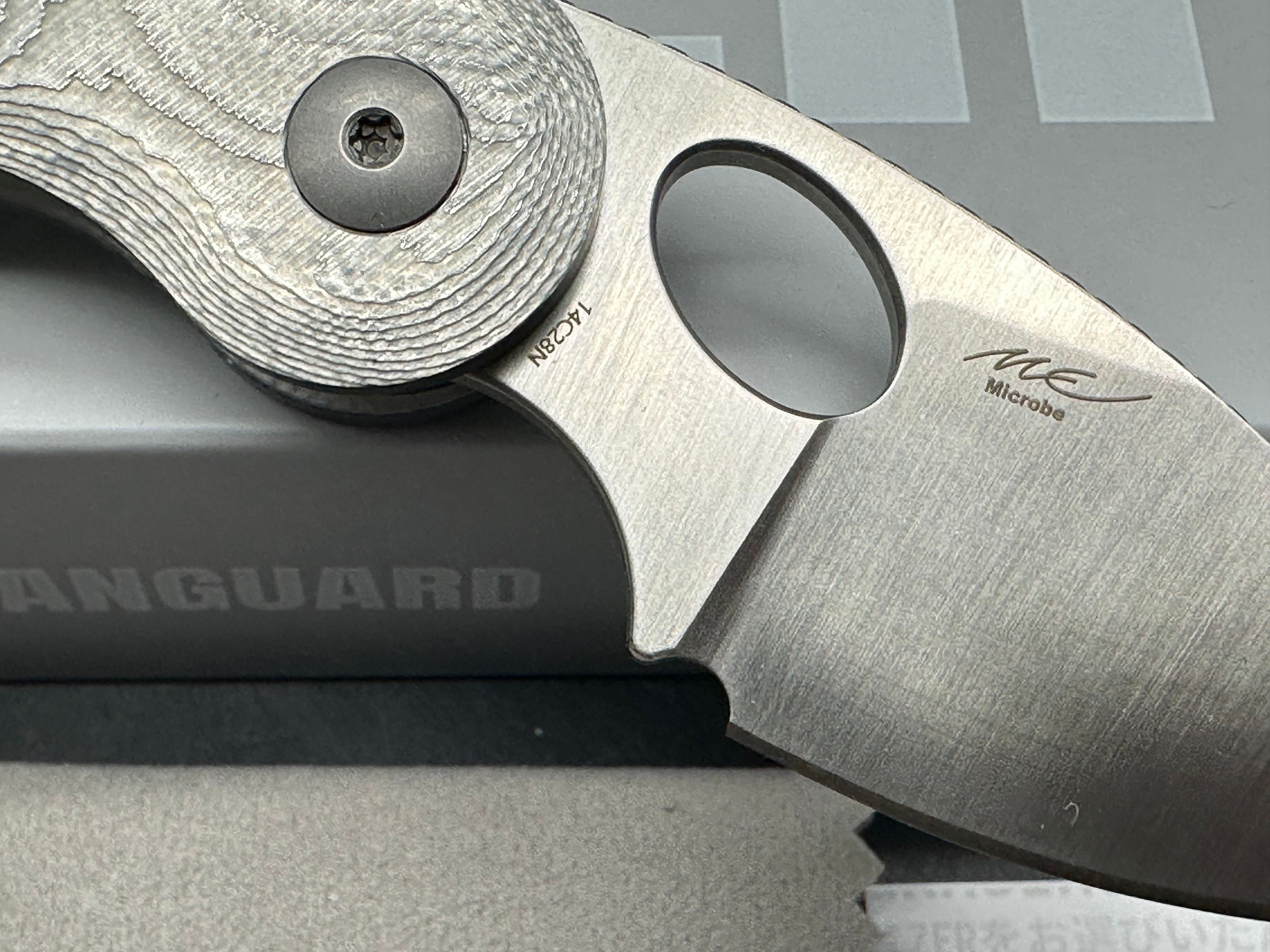 KIZER MICROBE ALUMINUM FOIL G10 HANDLE 14C28N PLAIN EDGE DROP POINT PLAIN EDGE