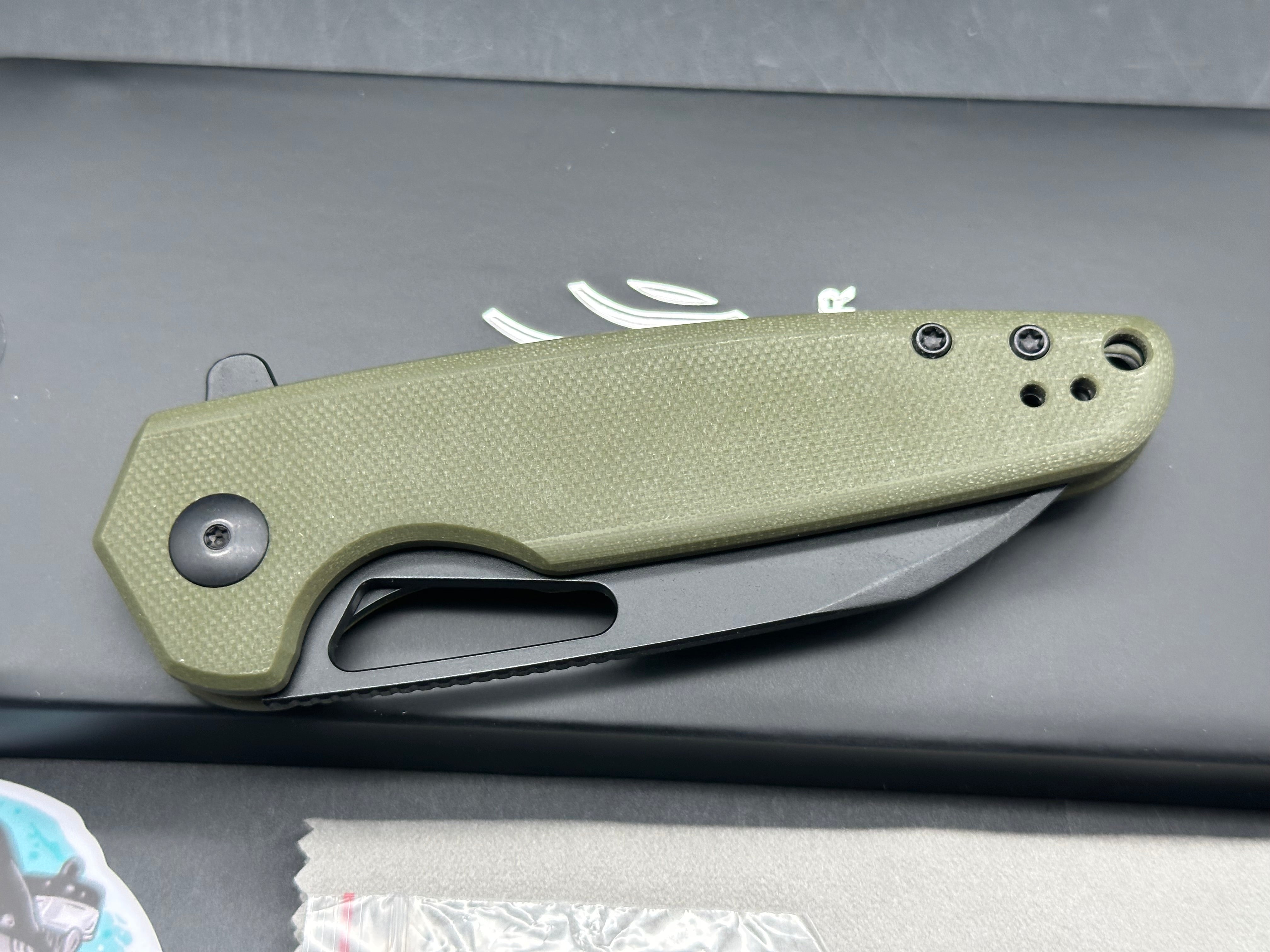 Kizer Helmet Folding Pocket Knife, 3.17" Nitro-V Tough Stainless Steel Blade, Black G10 Handle, Liner Lock