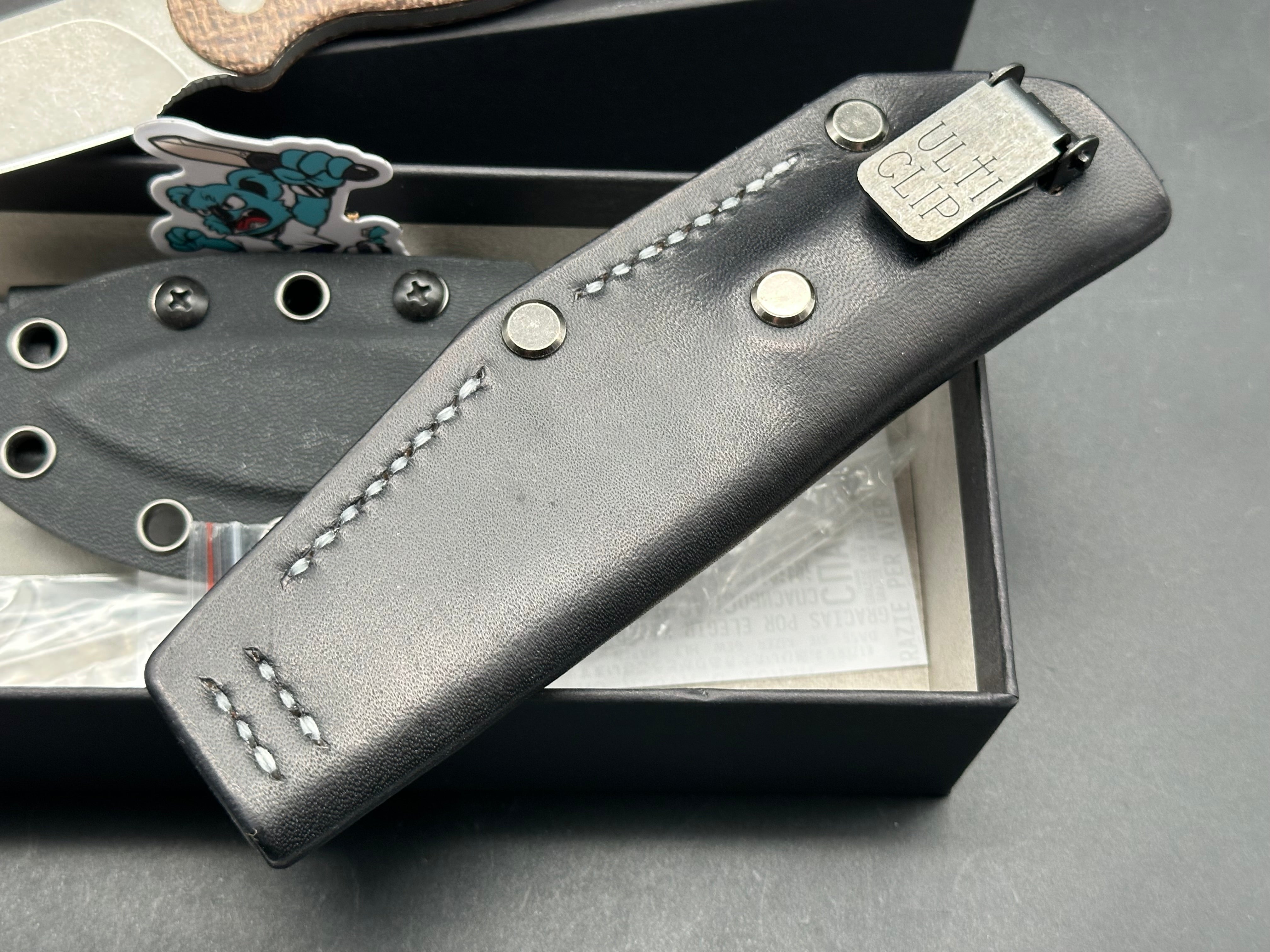 Kizer Drop Bear fixed blade plus additional custom sheath
