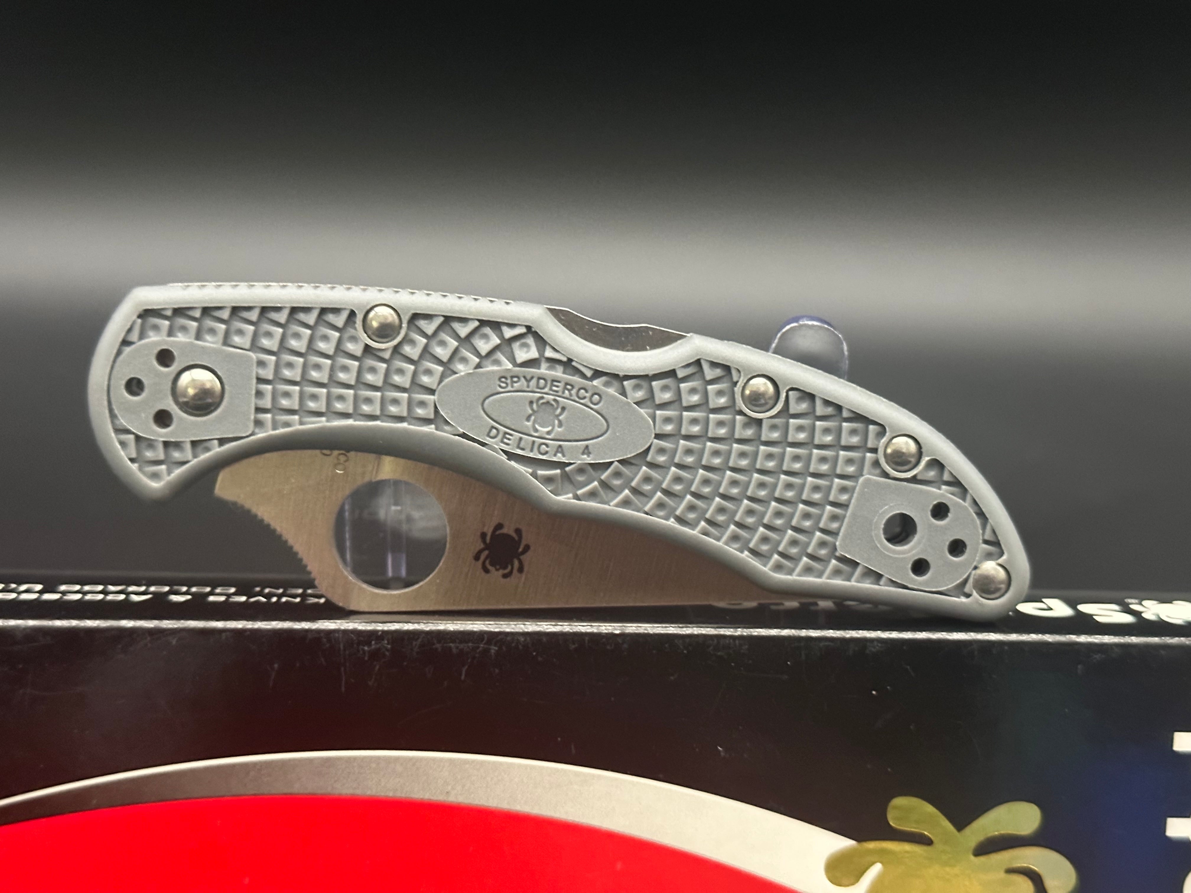 Spyderco Delica grey FRN