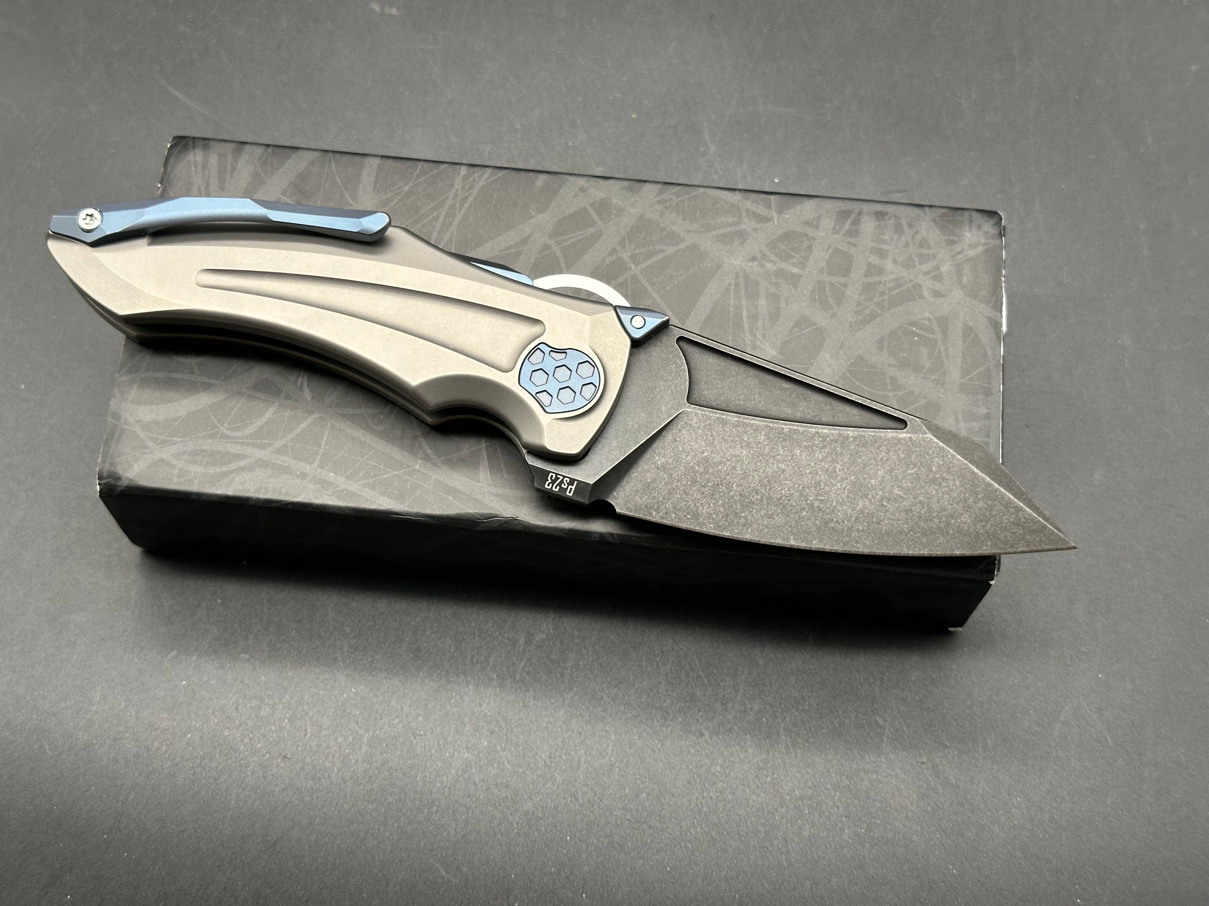 Jake Hoback Summo M390 DLC blade Titanium scales