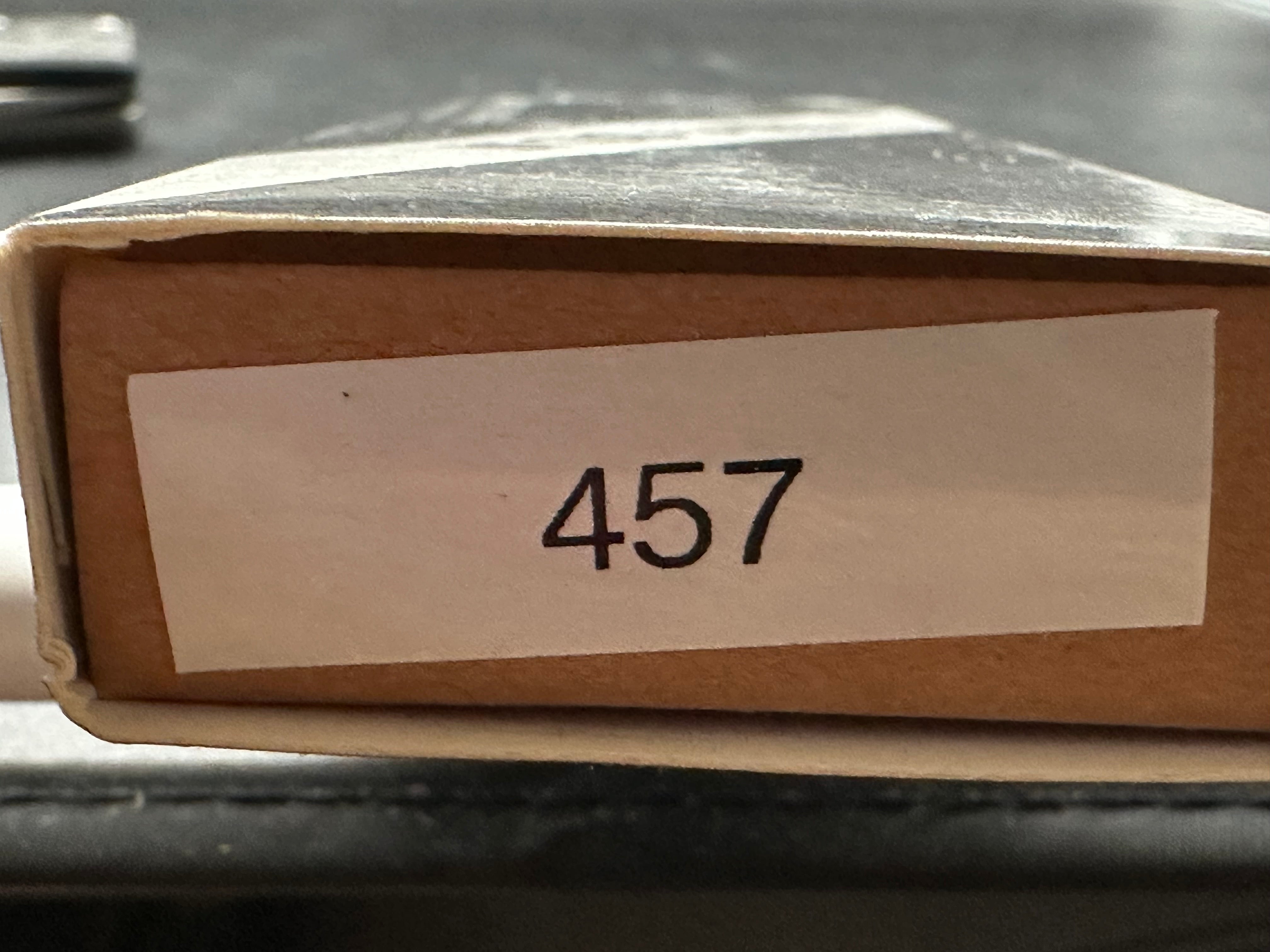 TwoSun TS457 Titanium/CF handle w/M390 blade