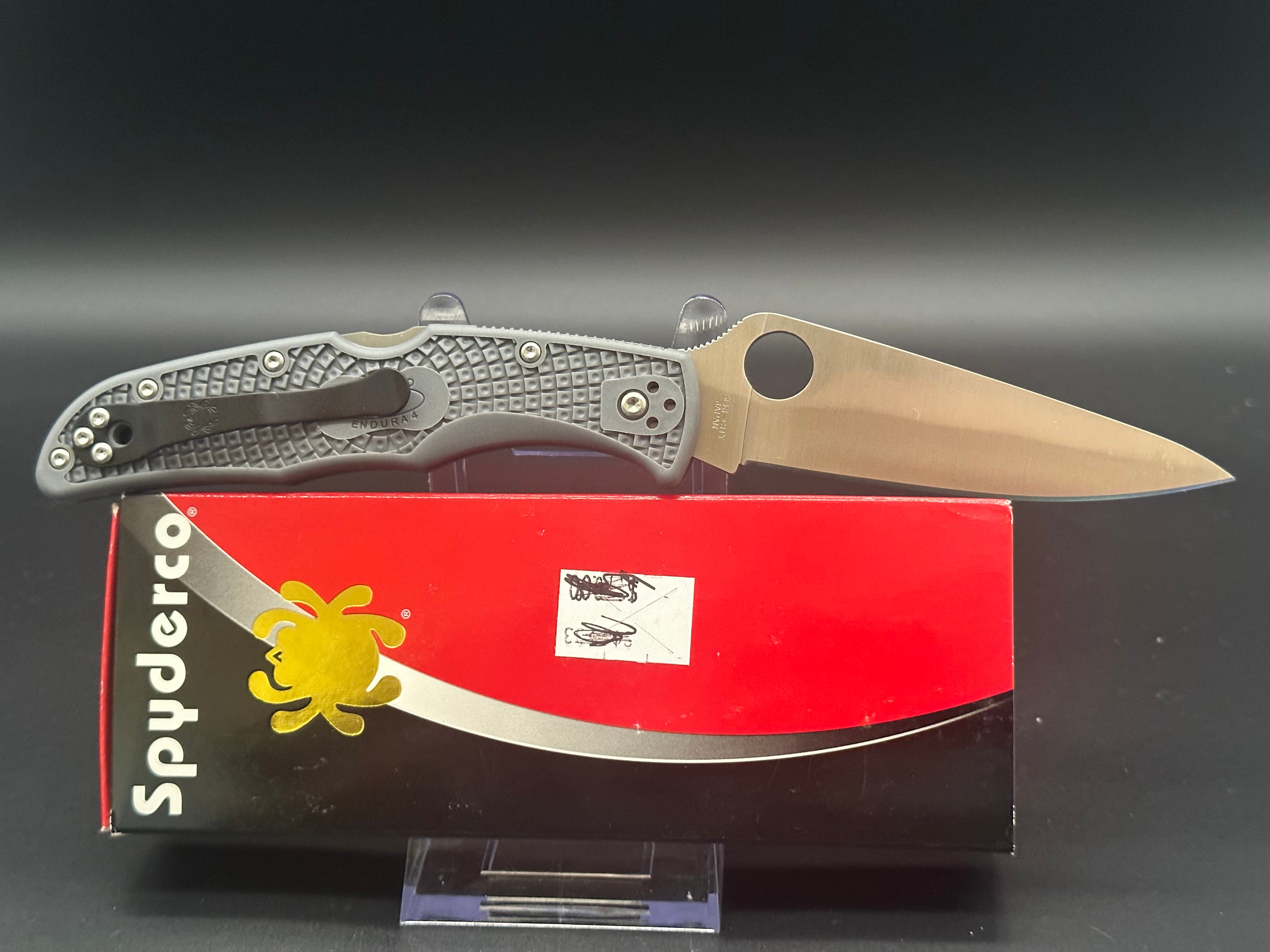 Spyderco Endura 4 gray FRN