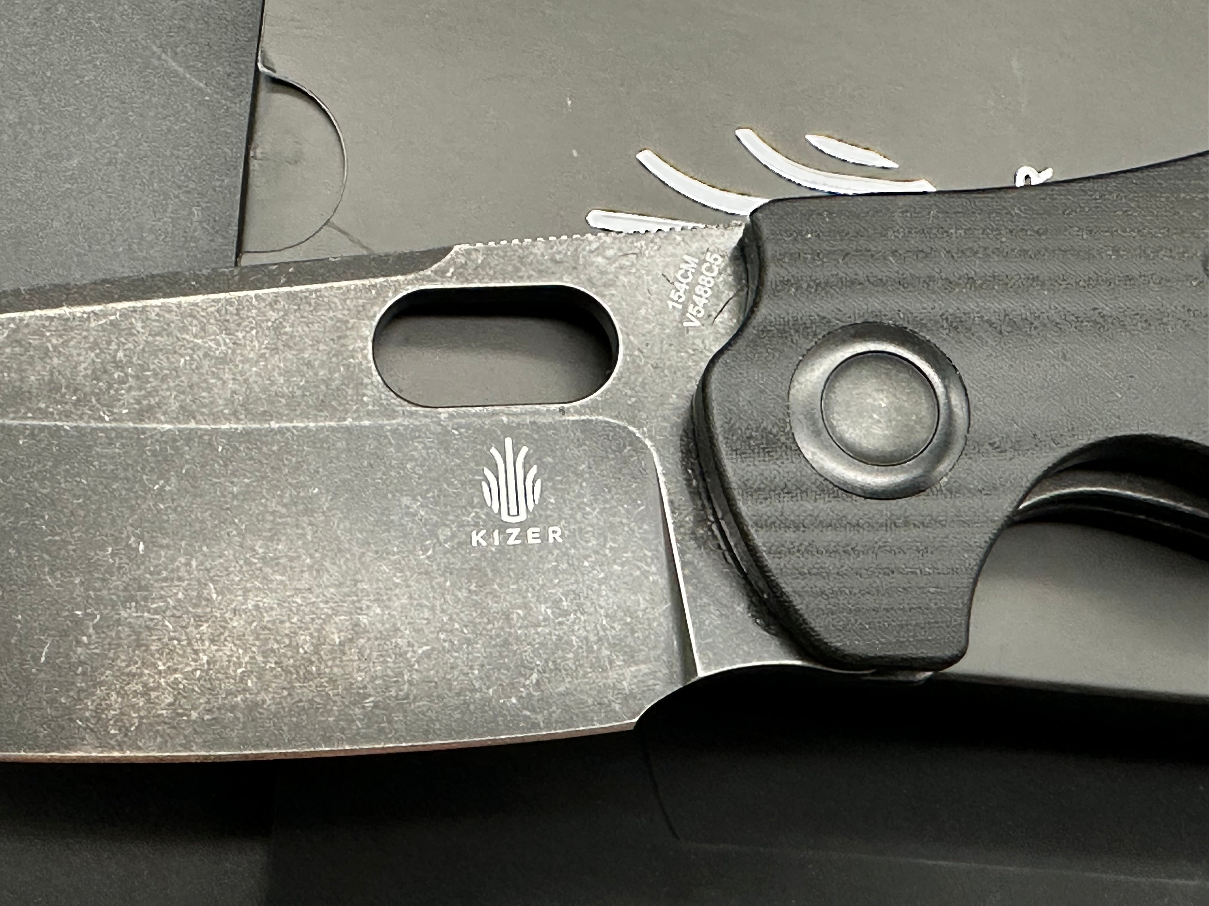 Kizer sheepdog XL 154cm blade black stone wash micarta scales