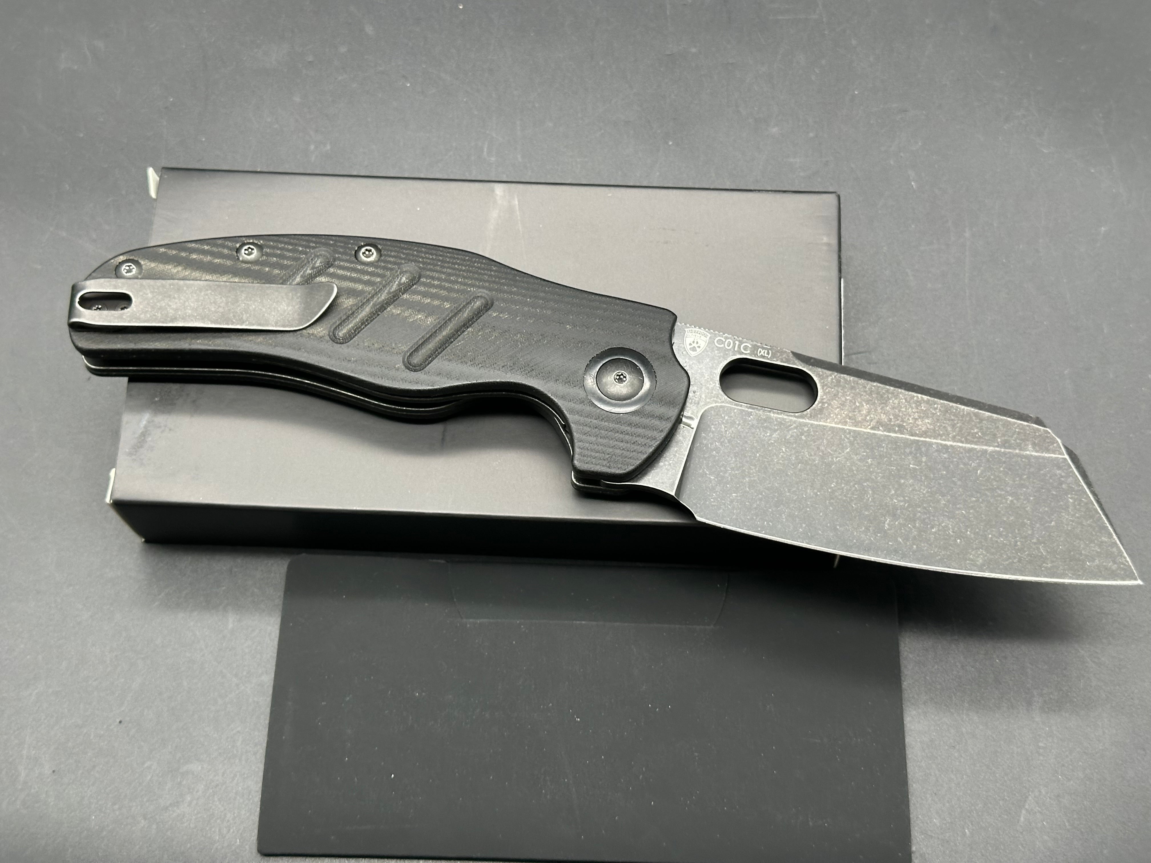 Kizer sheepdog XL 154cm blade black stone wash micarta scales