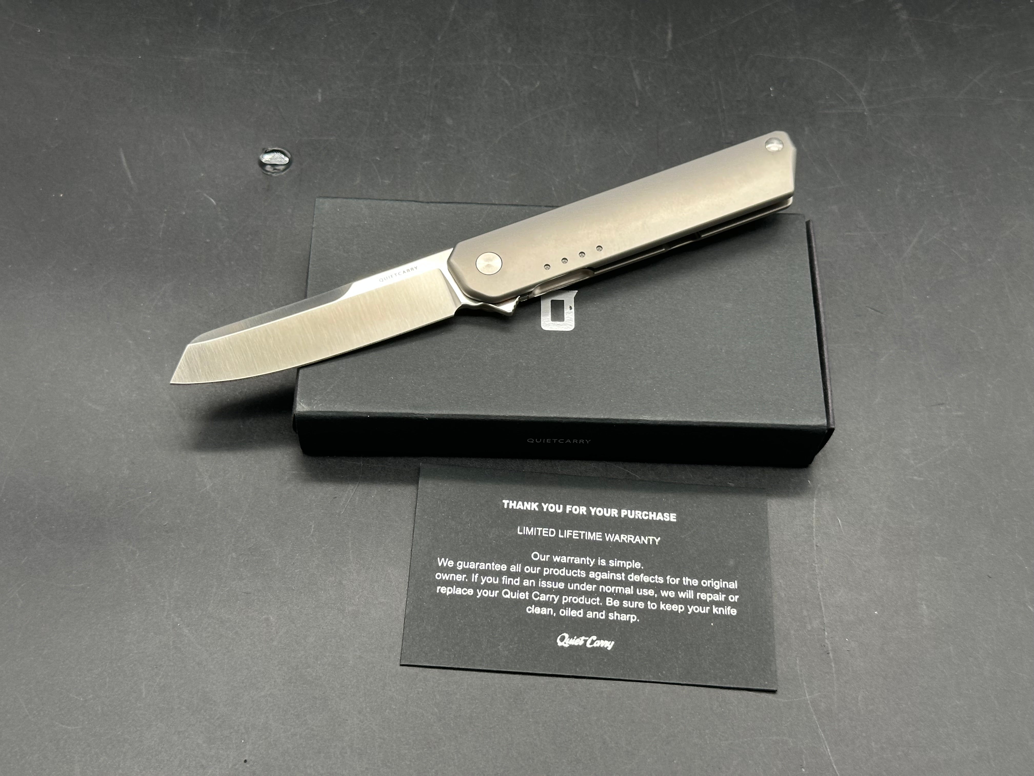 Quiet carry iQ elmax blade