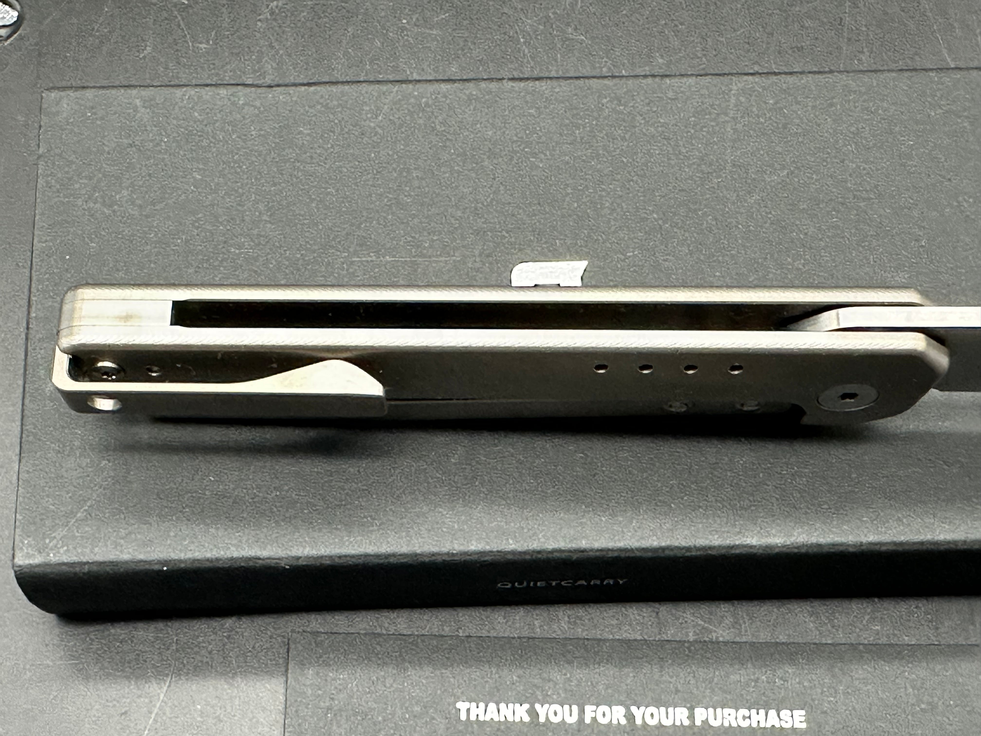 Quiet carry iQ elmax blade