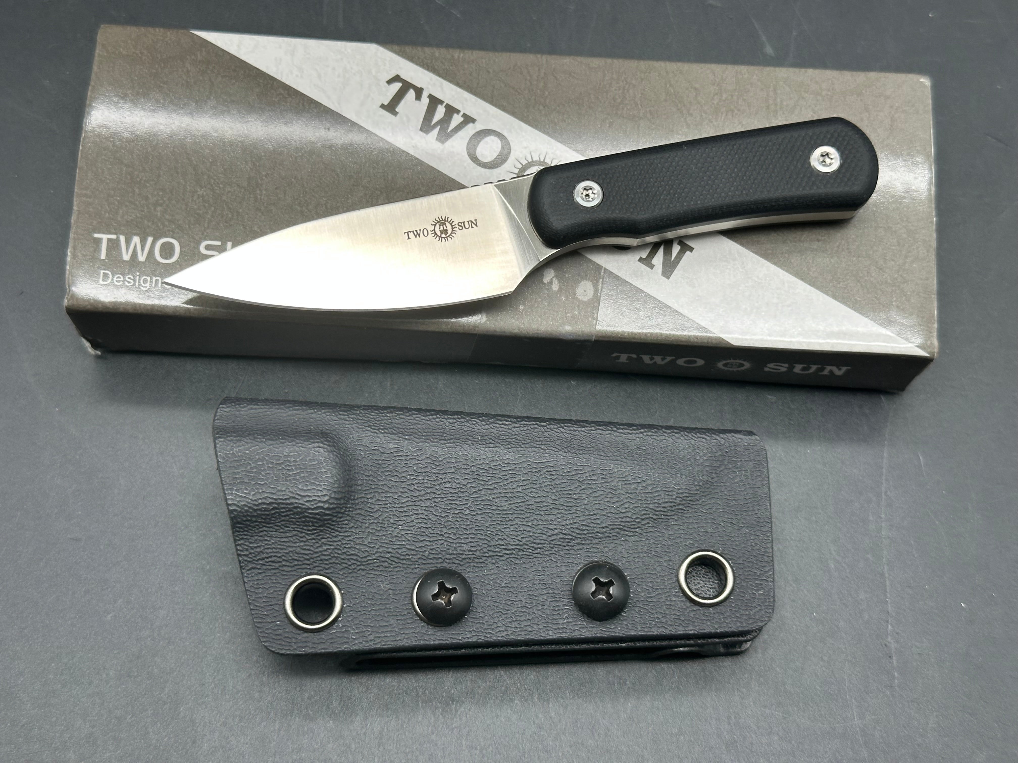 TwoSun TS150 black G10 scale with S90V blade
