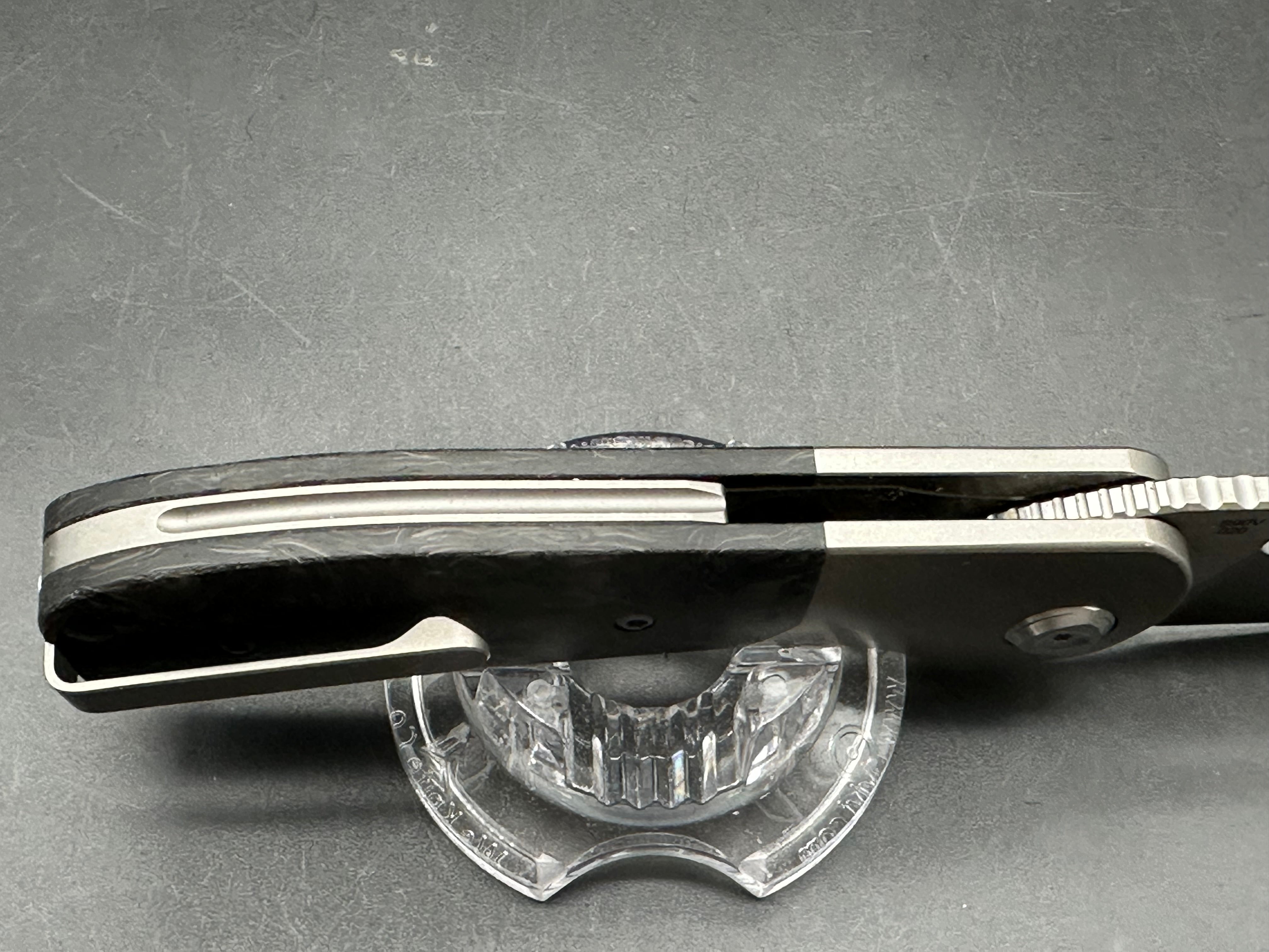 Liong Mah Field Duty 3.5 #20 titanium/CF handle with S90V blade